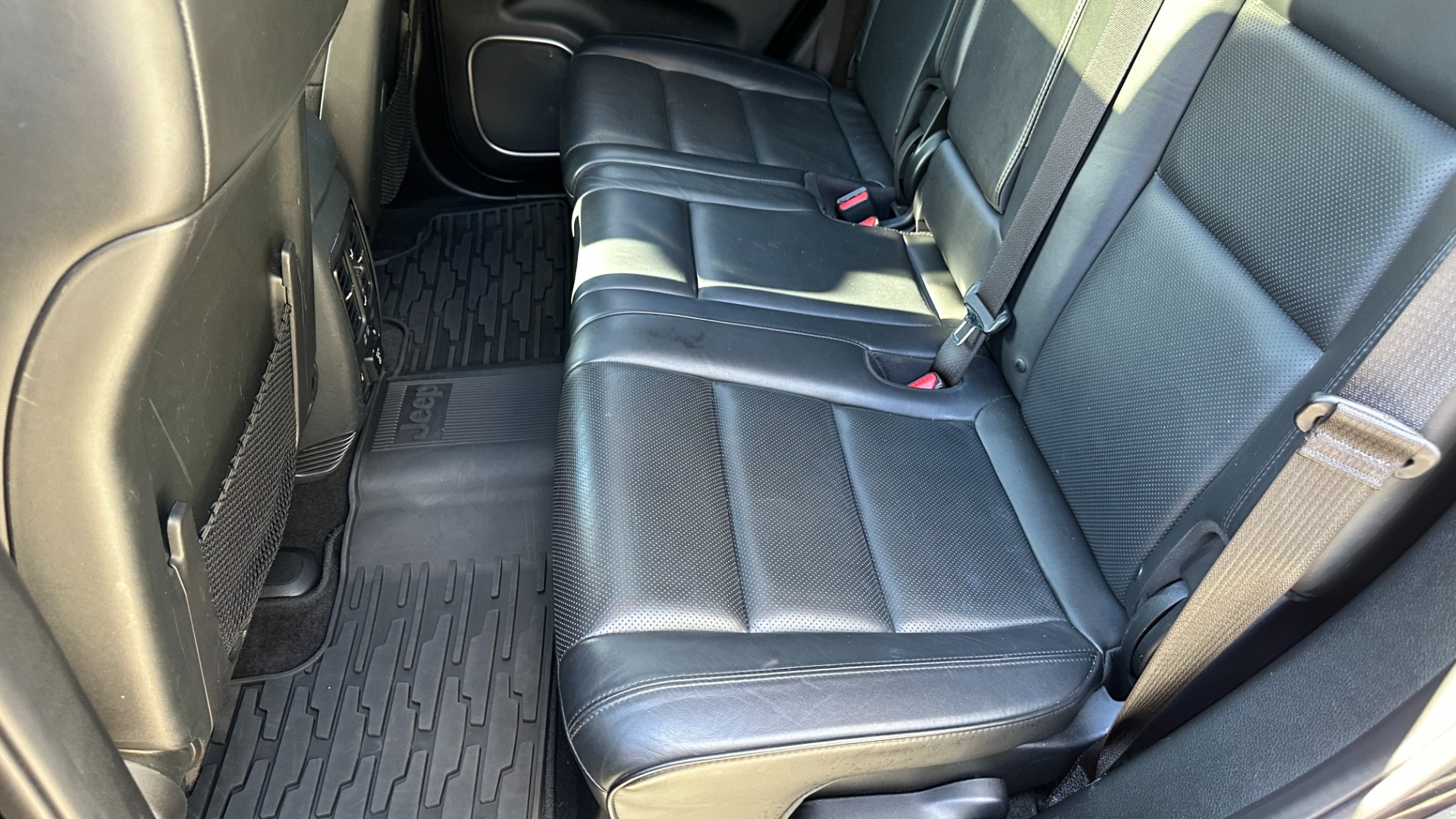Used 2019 Jeep Grand Cherokee HIGH ALTITUDE / BLACKOUT / 19 SPEAKER AUDIO / LEATHER for sale Sold at Formula Imports in Charlotte NC 28227 25