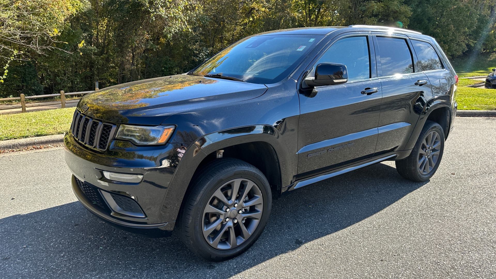 Used 2019 Jeep Grand Cherokee HIGH ALTITUDE / BLACKOUT / 19 SPEAKER AUDIO / LEATHER for sale Sold at Formula Imports in Charlotte NC 28227 5