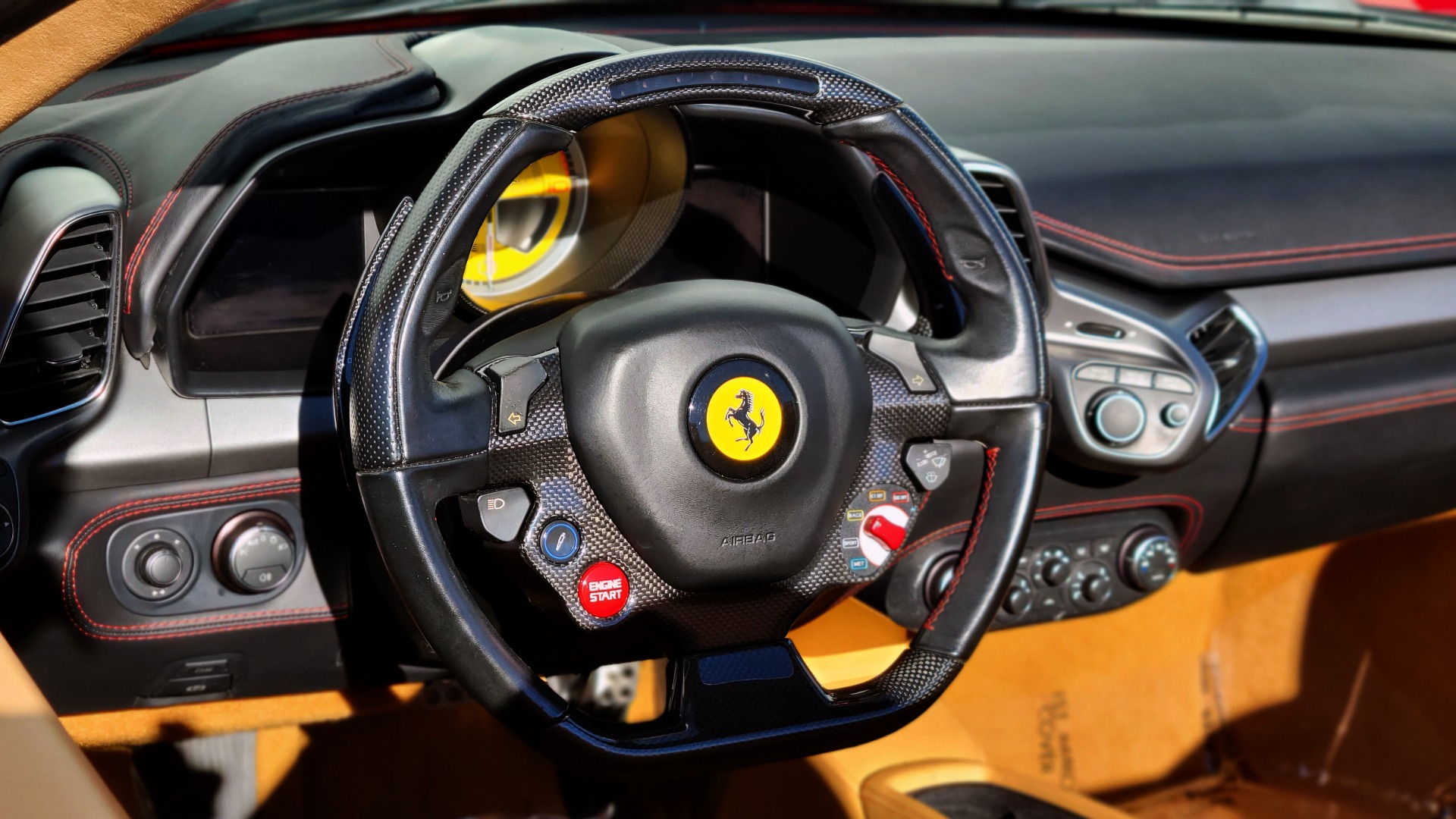 Used 2015 Ferrari 458 ITALIA SPIDER / 4.5L V8 (570HP) / 7-SPD F1 AUTO / RWD / H/K SOUND for sale $297,574 at Formula Imports in Charlotte NC 28227 65