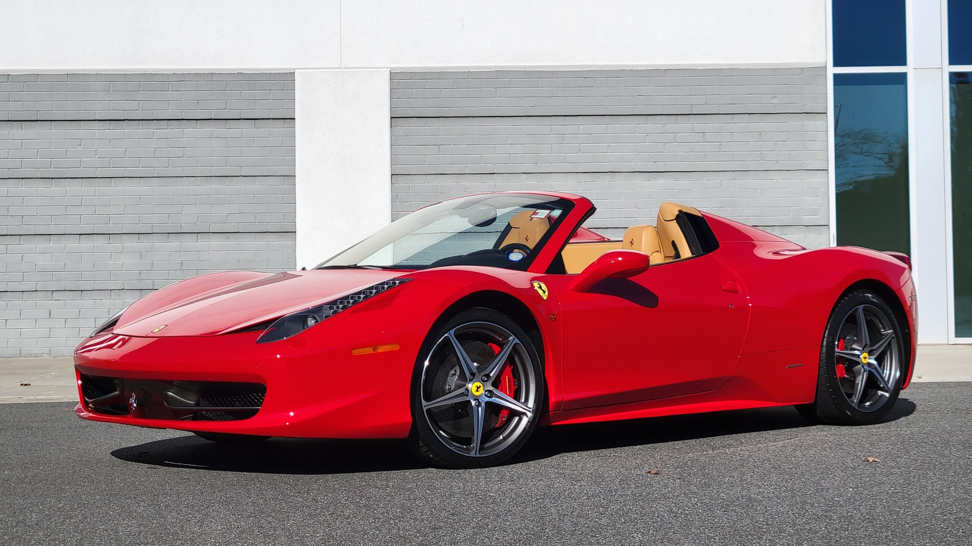 Феррари оранжево 458