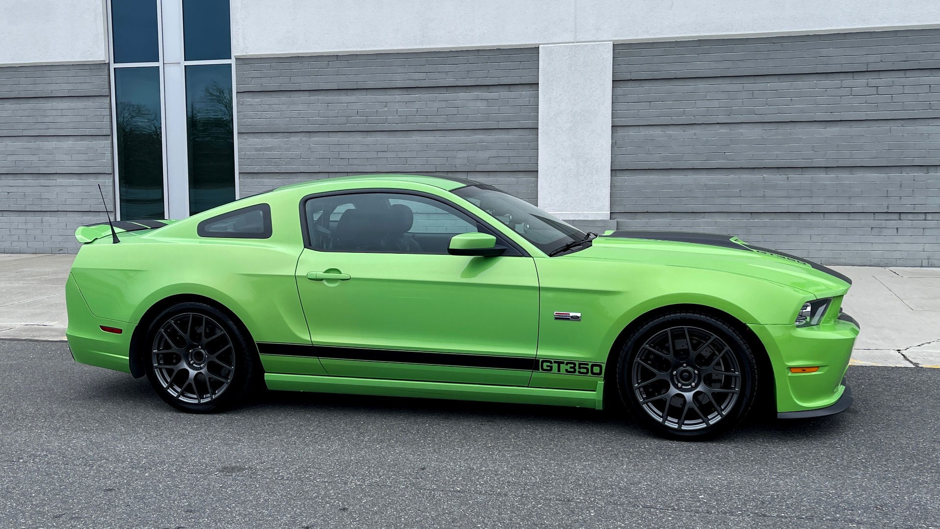 Used 2013 Ford MUSTANG GT COUPE / 5.0L / 6-SPD AUTO / SHELBY GT350 624HP / TRACK PREP for sale Sold at Formula Imports in Charlotte NC 28227 11