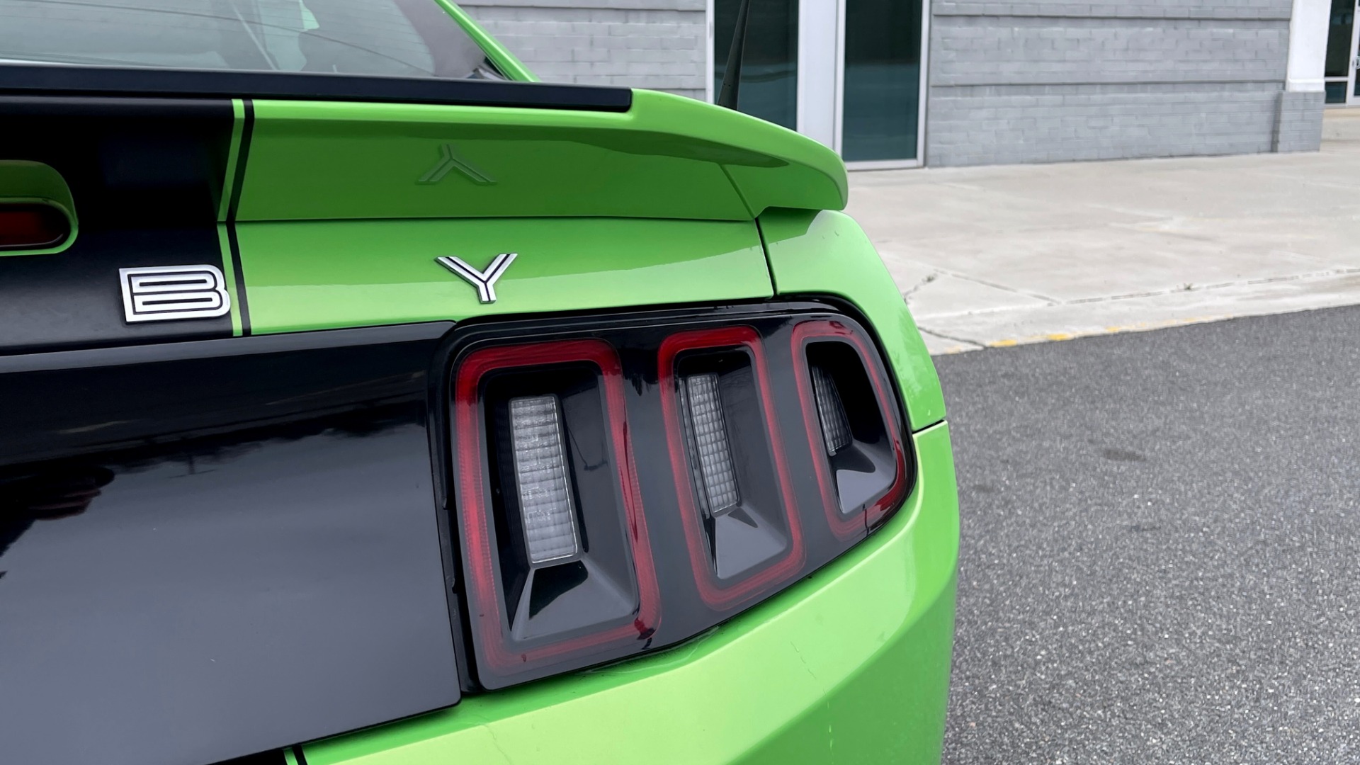 Used 2013 Ford MUSTANG GT COUPE / 5.0L / 6-SPD AUTO / SHELBY GT350 624HP / TRACK PREP for sale Sold at Formula Imports in Charlotte NC 28227 30