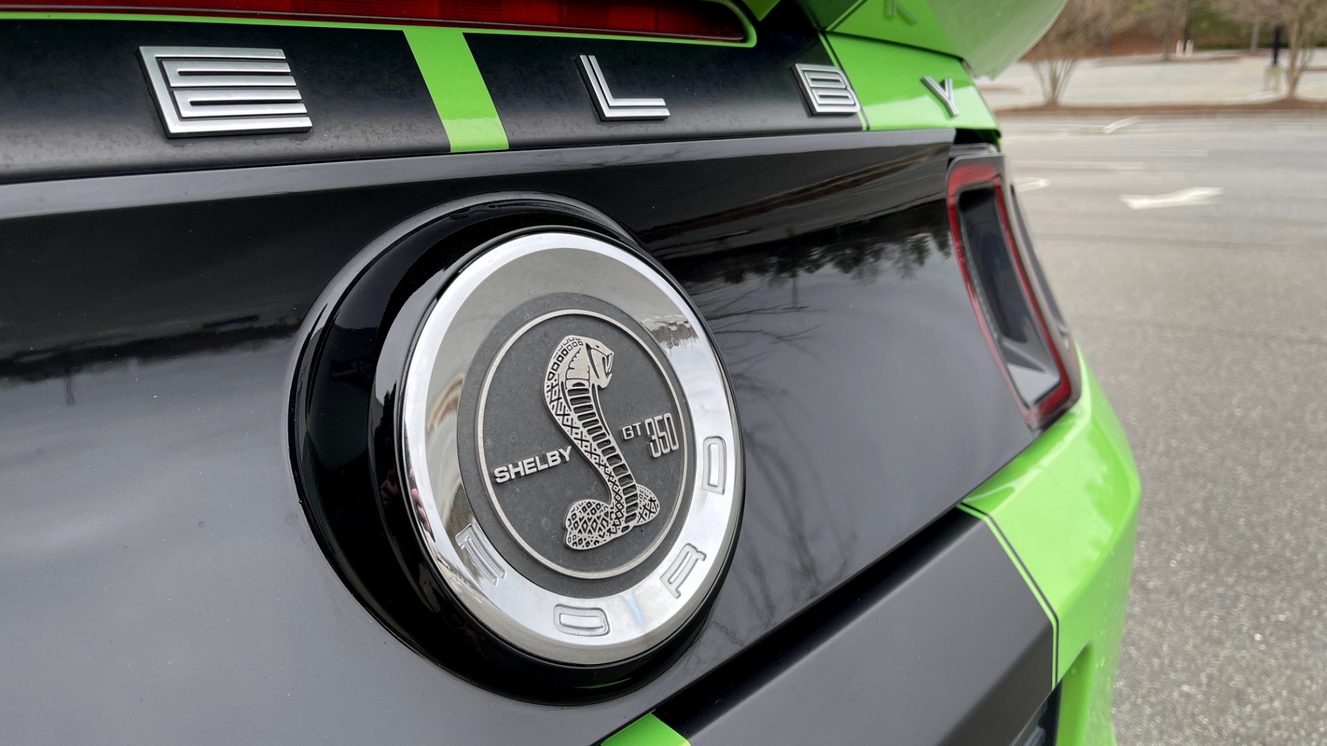 Used 2013 Ford MUSTANG GT COUPE / 5.0L / 6-SPD AUTO / SHELBY GT350 624HP / TRACK PREP for sale Sold at Formula Imports in Charlotte NC 28227 32