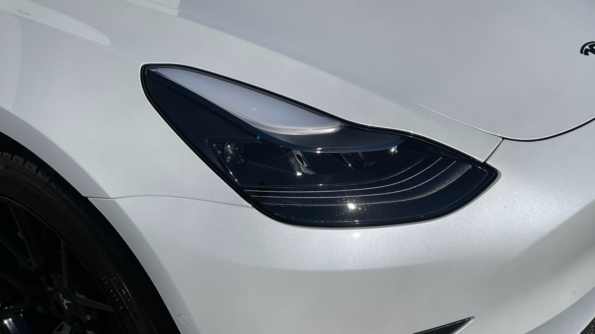 Used 2021 Tesla MODEL 3 STANDARD RANGE PLUS RWD / NAV / SUNROOF / WIRELESS CHARGING / 360 VIEW for sale $51,995 at Formula Imports in Charlotte NC 28227 16