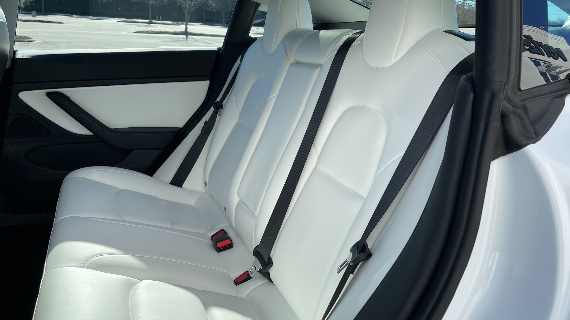 Used 2021 Tesla MODEL 3 STANDARD RANGE PLUS RWD / NAV / SUNROOF / WIRELESS CHARGING / 360 VIEW for sale $51,995 at Formula Imports in Charlotte NC 28227 40