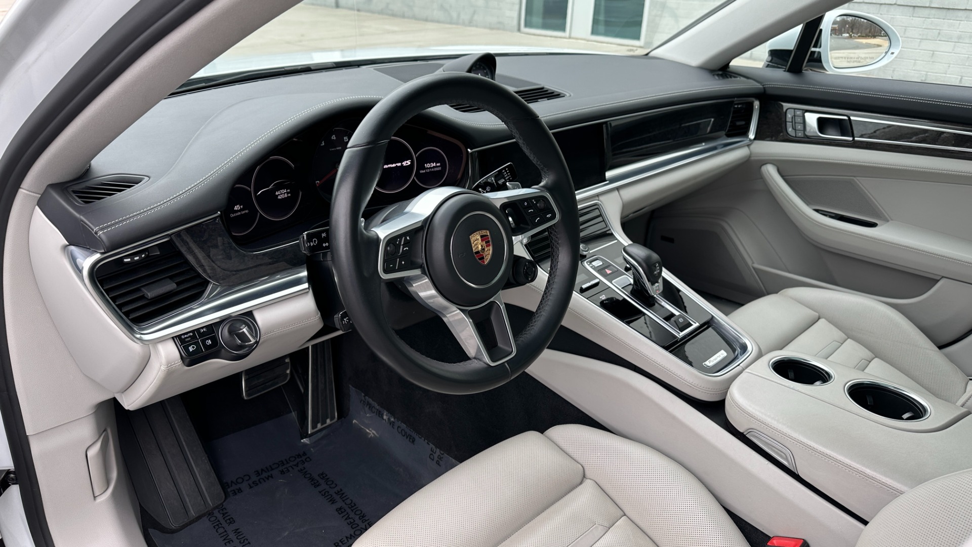 Used 2017 Porsche Panamera 4S / PREMIUM PLUS / AIR SUSPENSION / SPORT CHRONO / 21IN WHEELS for sale $74,000 at Formula Imports in Charlotte NC 28227 13
