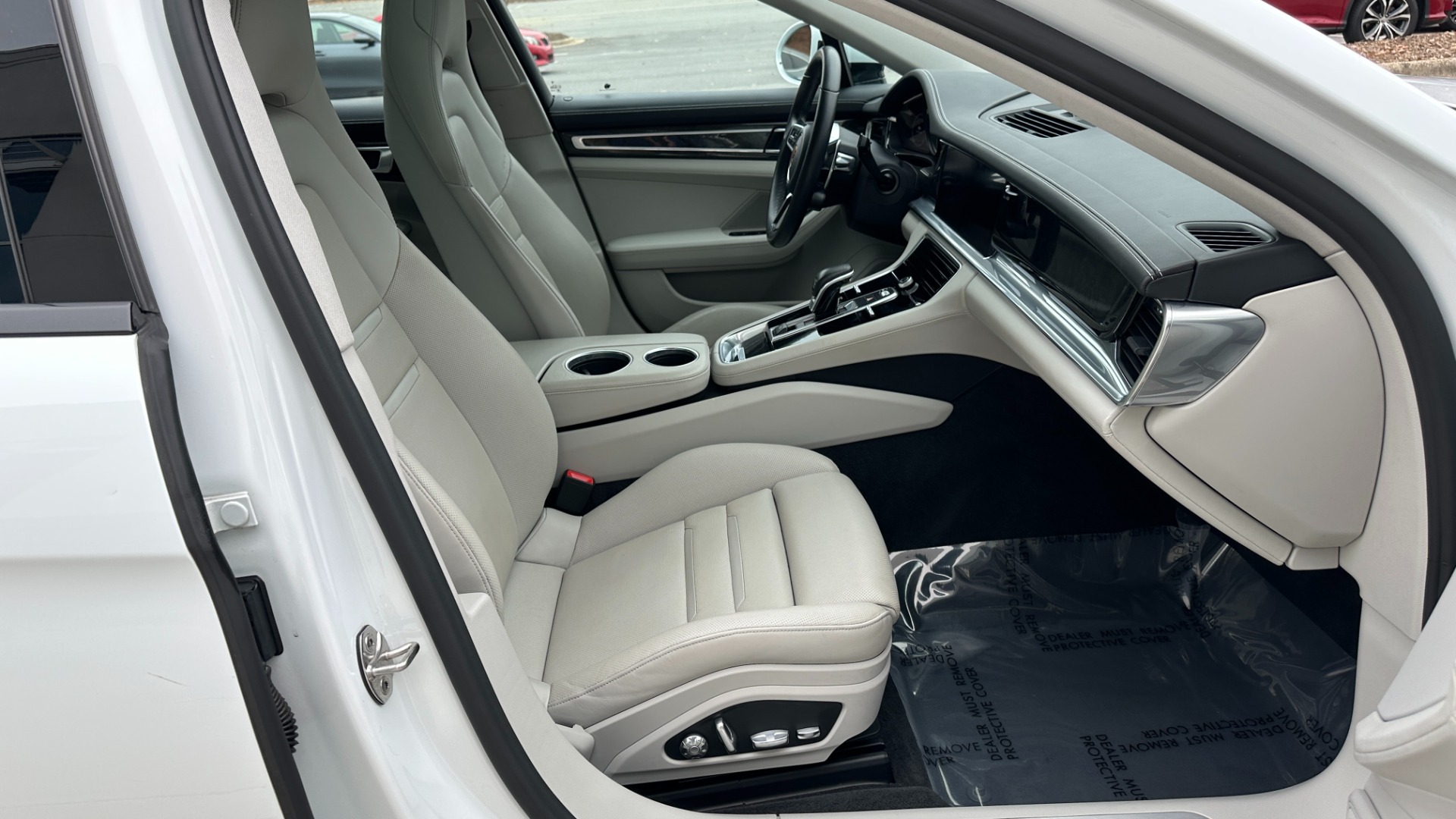 Used 2017 Porsche Panamera 4S / PREMIUM PLUS / AIR SUSPENSION / SPORT CHRONO / 21IN WHEELS for sale Sold at Formula Imports in Charlotte NC 28227 35