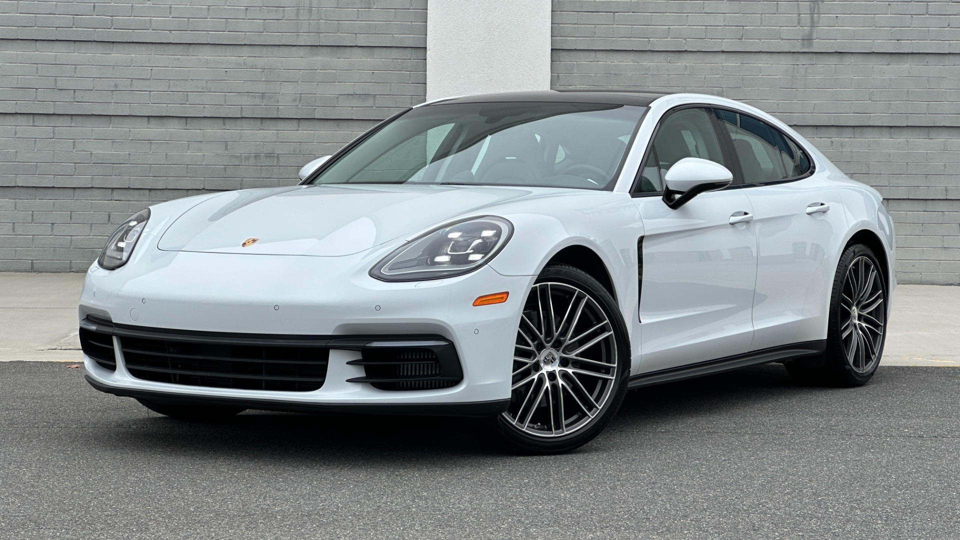 Used 2017 Porsche Panamera 4S / PREMIUM PLUS / AIR SUSPENSION / SPORT CHRONO / 21IN WHEELS for sale Sold at Formula Imports in Charlotte NC 28227 1