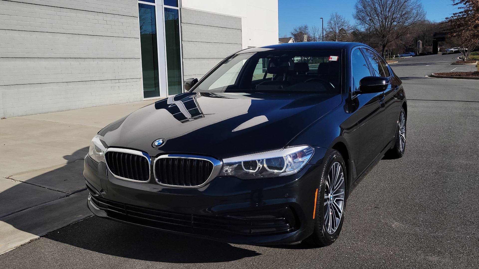 Used 2019 BMW 5 SERIES 530I XDRIVE CONVENIENCE PKG / NAV / SUNROOF / REARVIEW for sale $41,595 at Formula Imports in Charlotte NC 28227 2