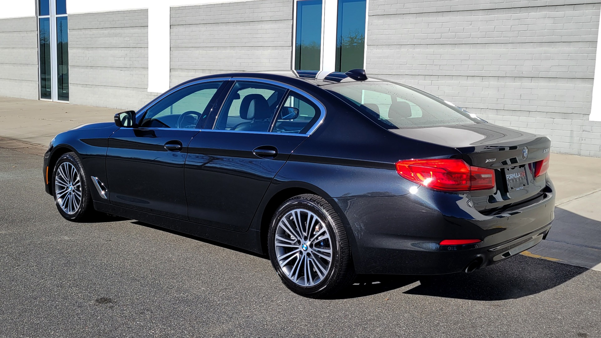 Used 2019 BMW 5 SERIES 530I XDRIVE CONVENIENCE PKG / NAV / SUNROOF / REARVIEW for sale Sold at Formula Imports in Charlotte NC 28227 4