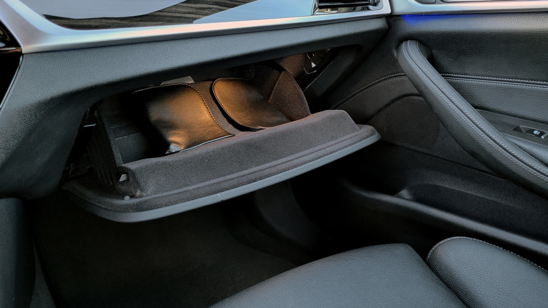 Used 2019 BMW 5 SERIES 530I XDRIVE CONVENIENCE PKG / NAV / SUNROOF / REARVIEW for sale Sold at Formula Imports in Charlotte NC 28227 49