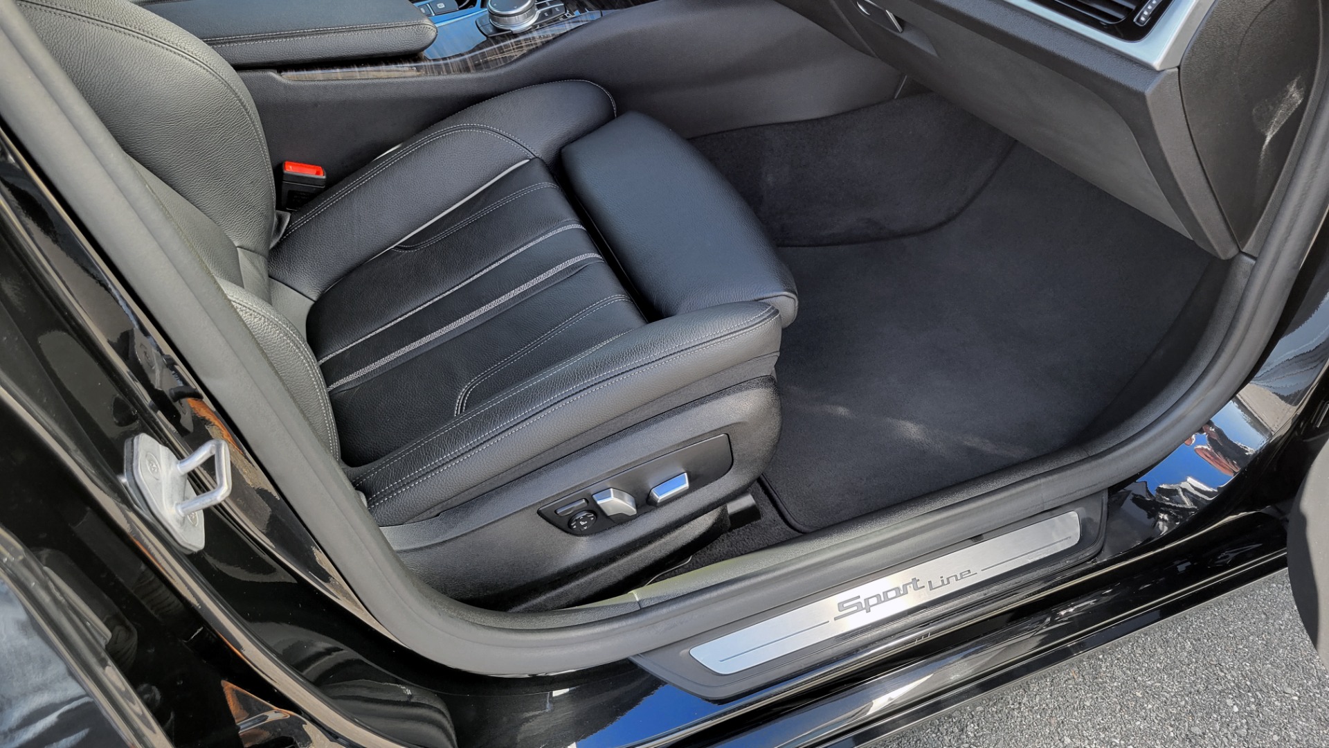 Used 2019 BMW 5 SERIES 530I XDRIVE CONVENIENCE PKG / NAV / SUNROOF / REARVIEW for sale Sold at Formula Imports in Charlotte NC 28227 63