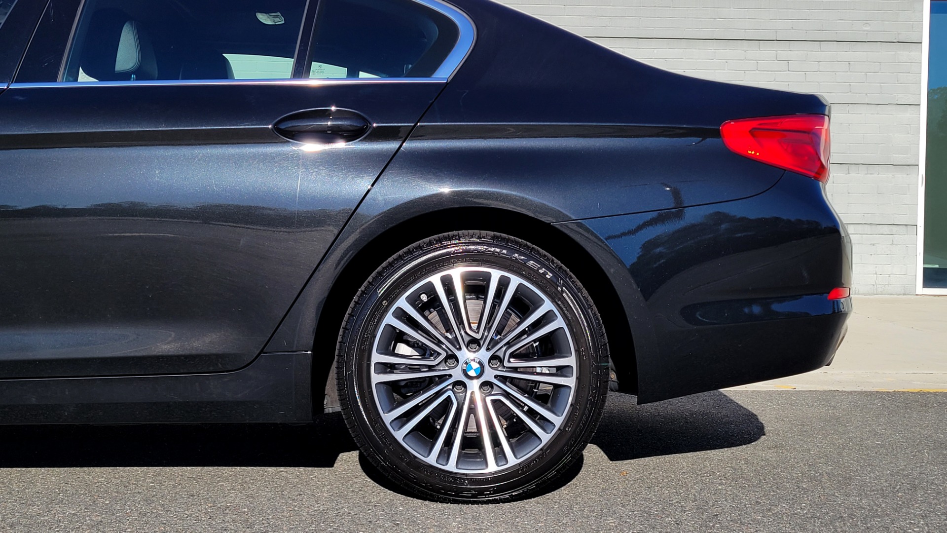 Used 2019 BMW 5 SERIES 530I XDRIVE CONVENIENCE PKG / NAV / SUNROOF / REARVIEW for sale $41,595 at Formula Imports in Charlotte NC 28227 77