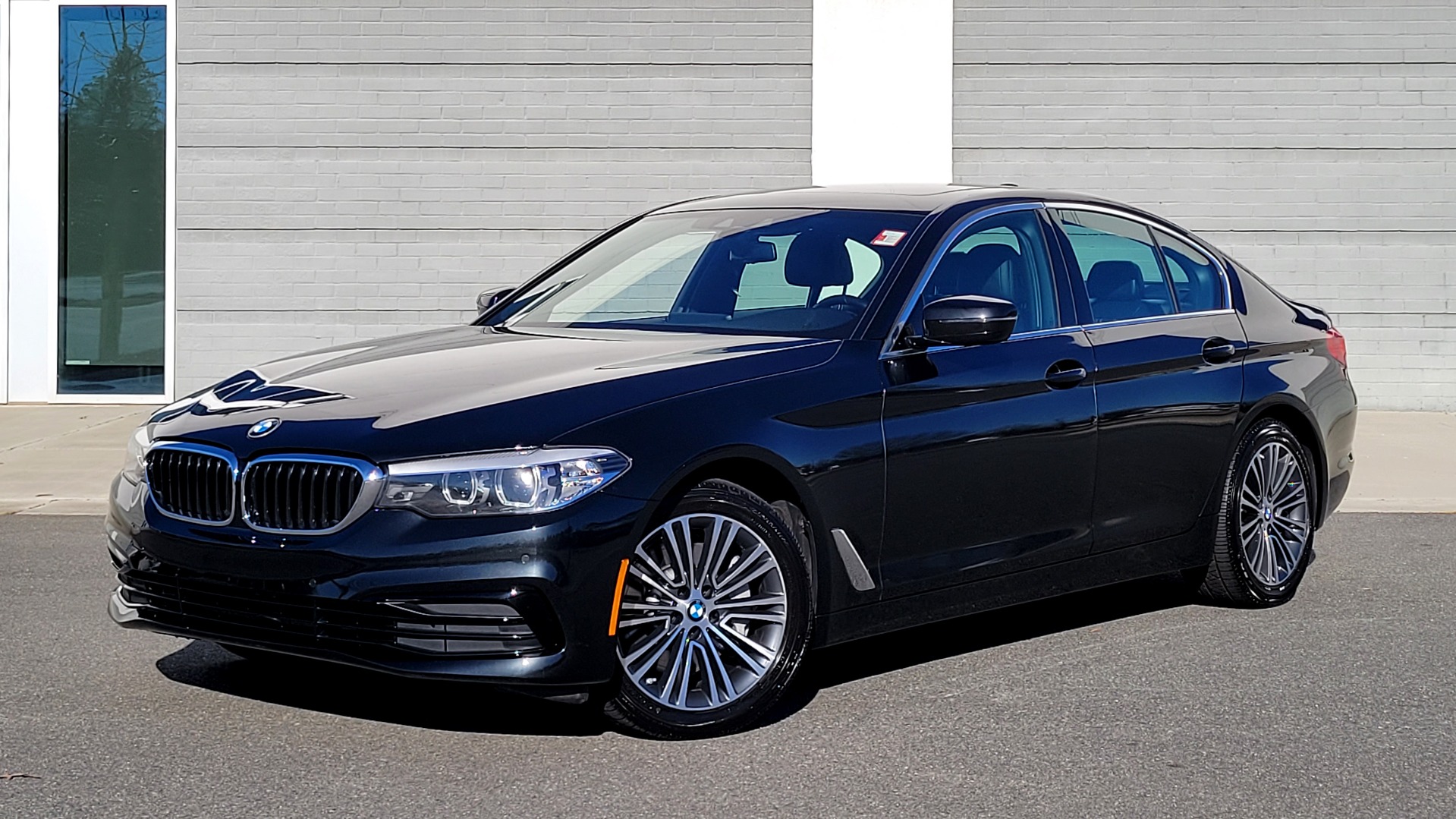Used 2019 BMW 5 SERIES 530I XDRIVE CONVENIENCE PKG / NAV / SUNROOF / REARVIEW for sale $41,595 at Formula Imports in Charlotte NC 28227 1