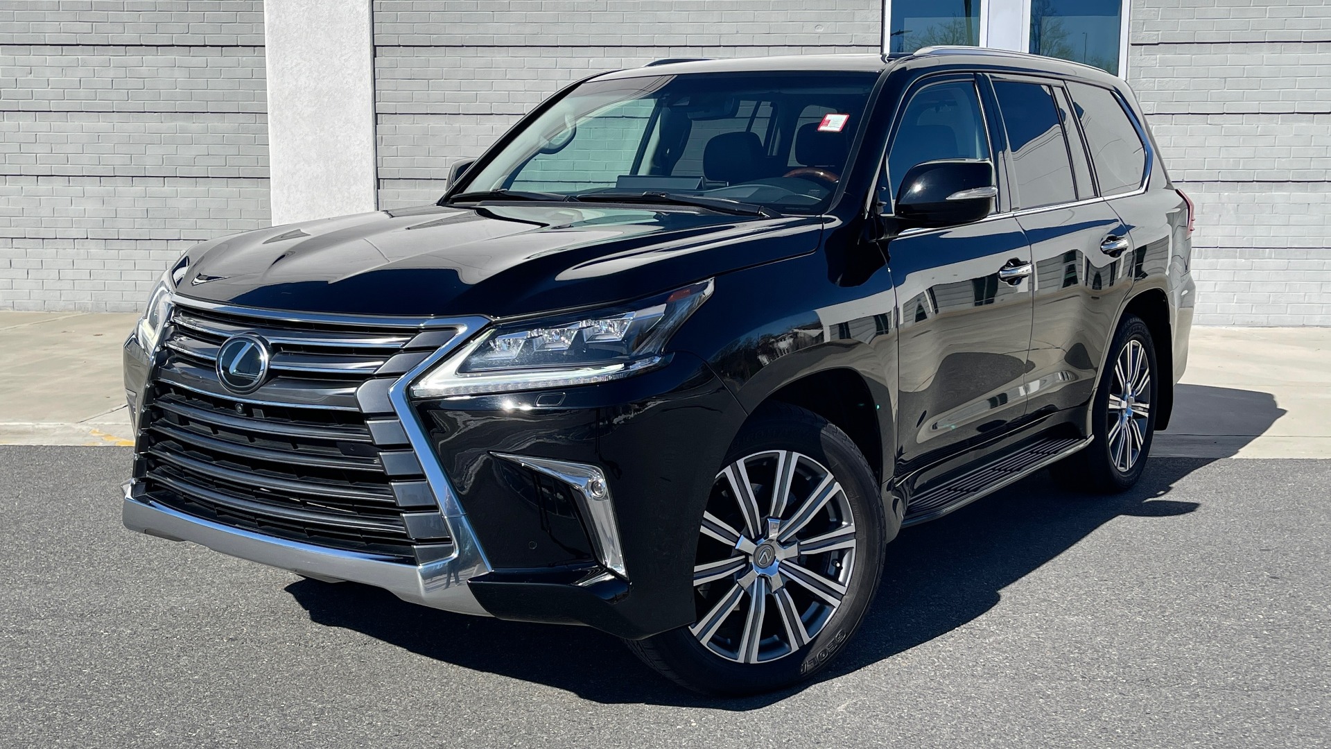 Used 2016 Lexus LX 570 4X4 / 5.7L / 5-DOOR SUV / LUX PKG / DVD ENT / COOL BOX / WIRELESS CHARGING for sale $62,999 at Formula Imports in Charlotte NC 28227 1