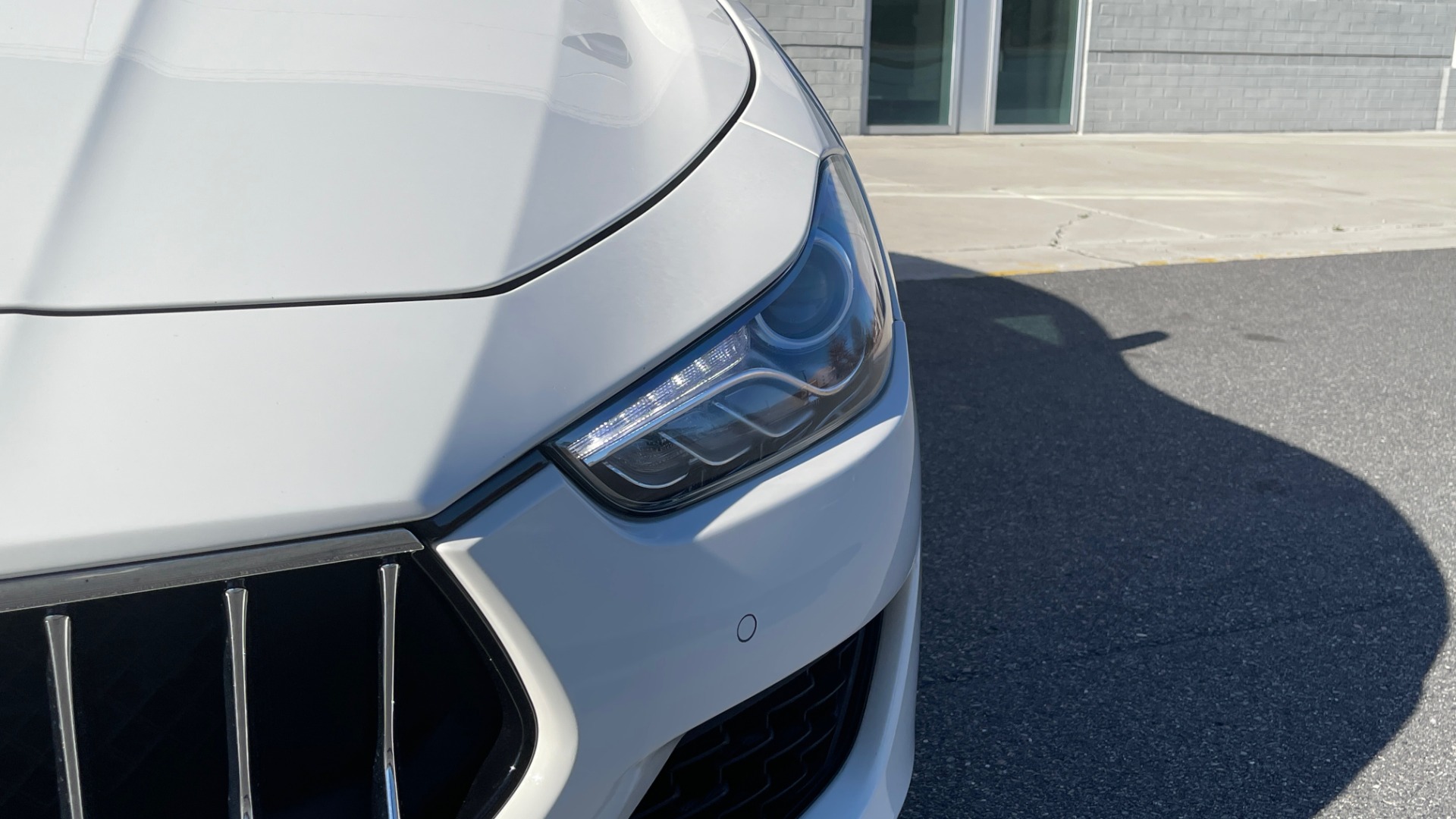 Used 2018 Maserati GHIBLI S Q4 3.0L SEDAN / AWD / NAV / SUNROOF / APPLE / HTD STS / REARVIEW for sale Sold at Formula Imports in Charlotte NC 28227 17