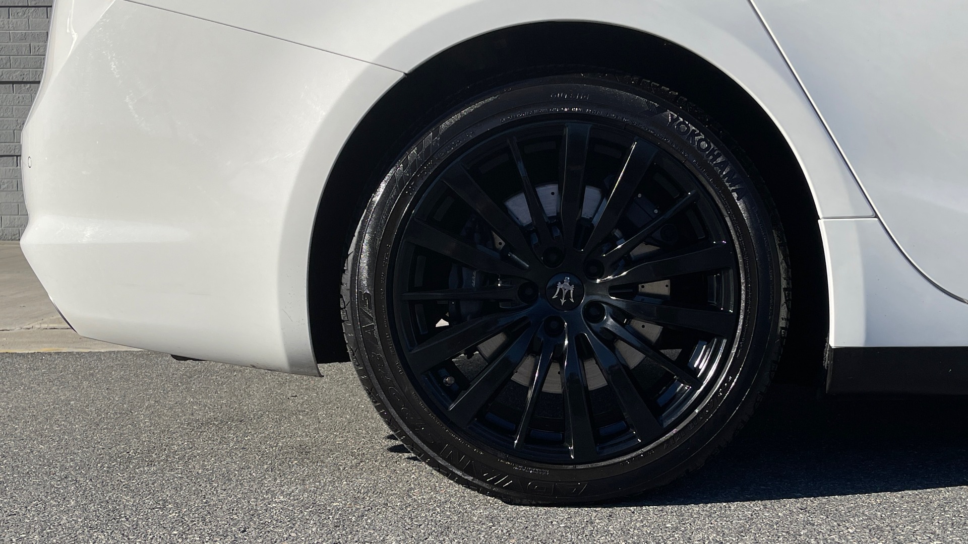 Used 2018 Maserati GHIBLI S Q4 3.0L SEDAN / AWD / NAV / SUNROOF / APPLE / HTD STS / REARVIEW for sale Sold at Formula Imports in Charlotte NC 28227 62