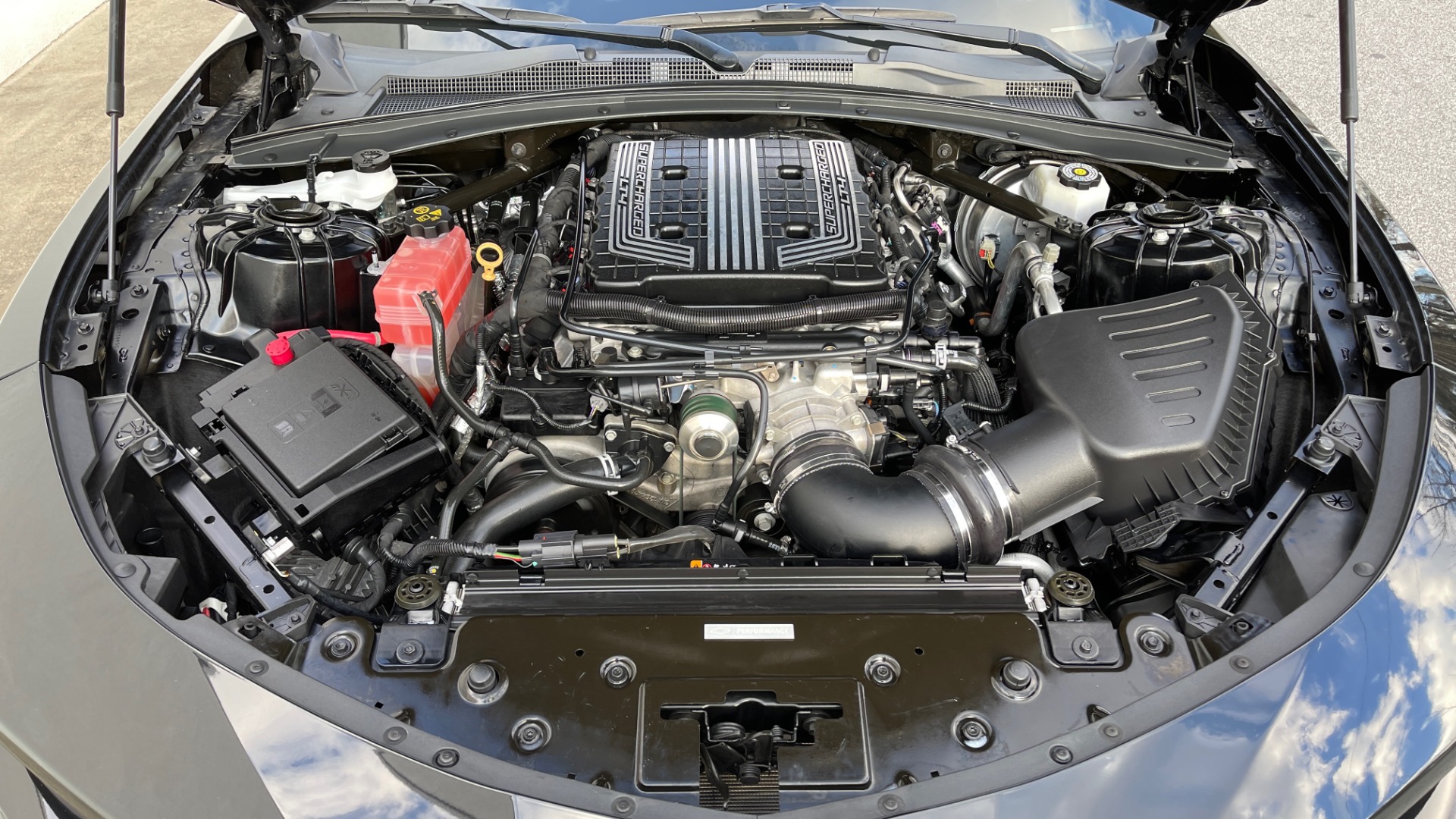 Used 2019 Chevrolet Camaro ZL1 650HP COUPE / 10-SPD AUTO / SUNROOF / BOSE / DATA RECORDER for sale Sold at Formula Imports in Charlotte NC 28227 15