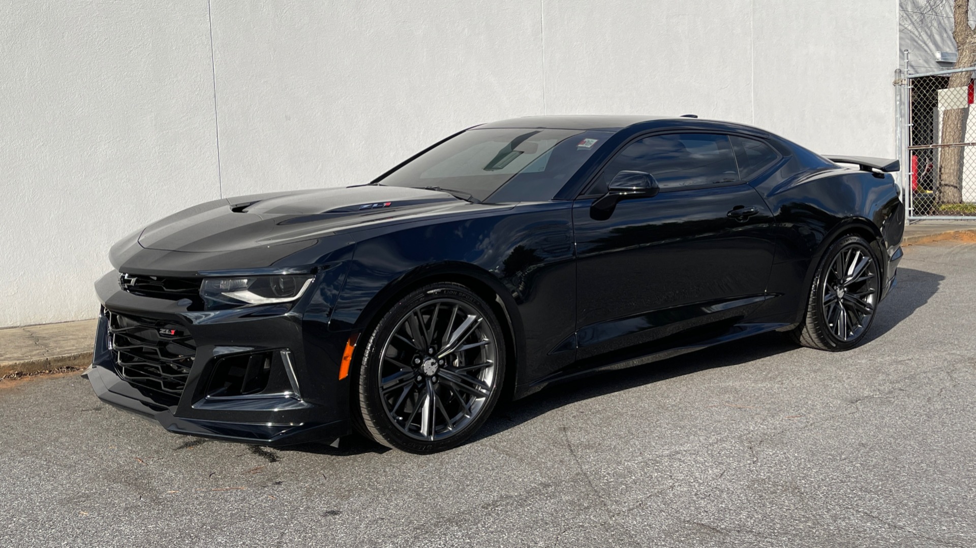 Used 2019 Chevrolet Camaro ZL1 650HP COUPE / 10-SPD AUTO / SUNROOF / BOSE / DATA RECORDER for sale Sold at Formula Imports in Charlotte NC 28227 2