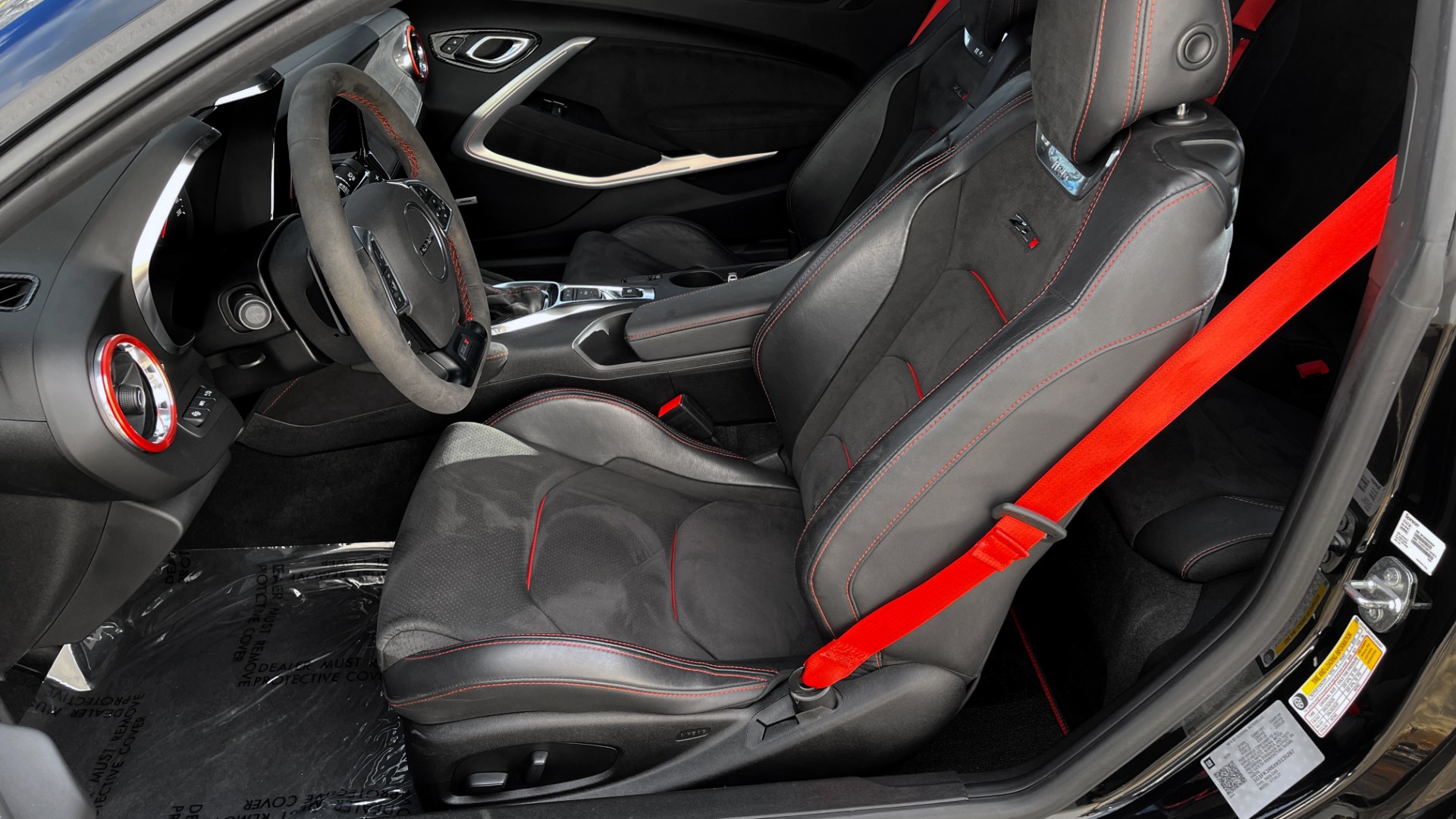 Used 2019 Chevrolet Camaro ZL1 650HP COUPE / 10-SPD AUTO / SUNROOF / BOSE / DATA RECORDER for sale Sold at Formula Imports in Charlotte NC 28227 34