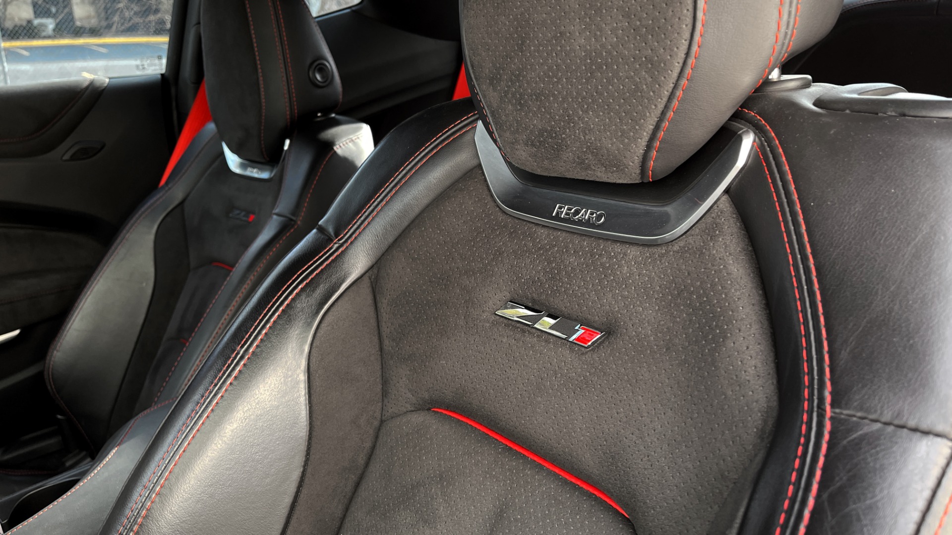 Used 2019 Chevrolet Camaro ZL1 650HP COUPE / 10-SPD AUTO / SUNROOF / BOSE / DATA RECORDER for sale Sold at Formula Imports in Charlotte NC 28227 36