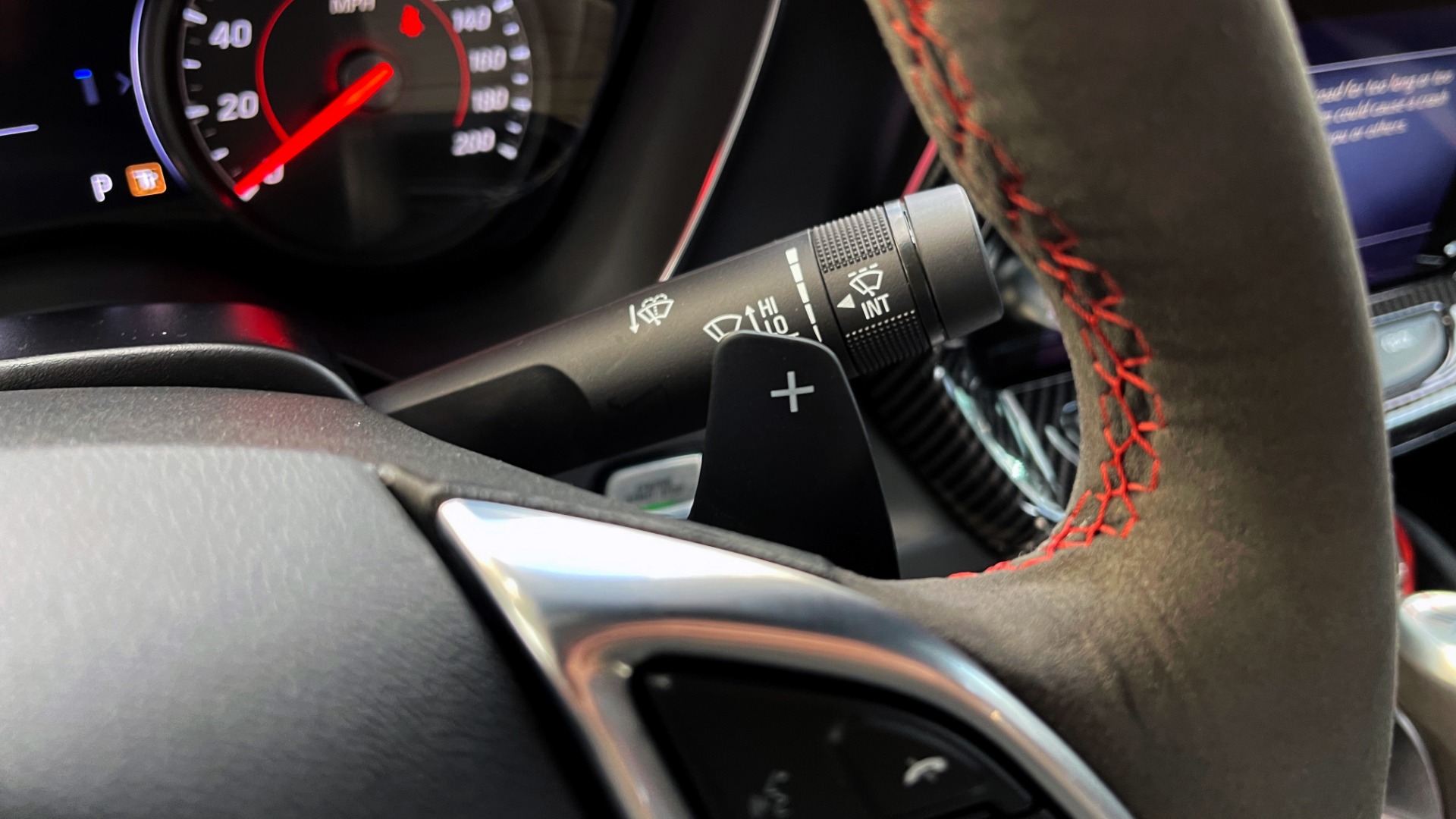 Used 2019 Chevrolet Camaro ZL1 650HP COUPE / 10-SPD AUTO / SUNROOF / BOSE / DATA RECORDER for sale Sold at Formula Imports in Charlotte NC 28227 39