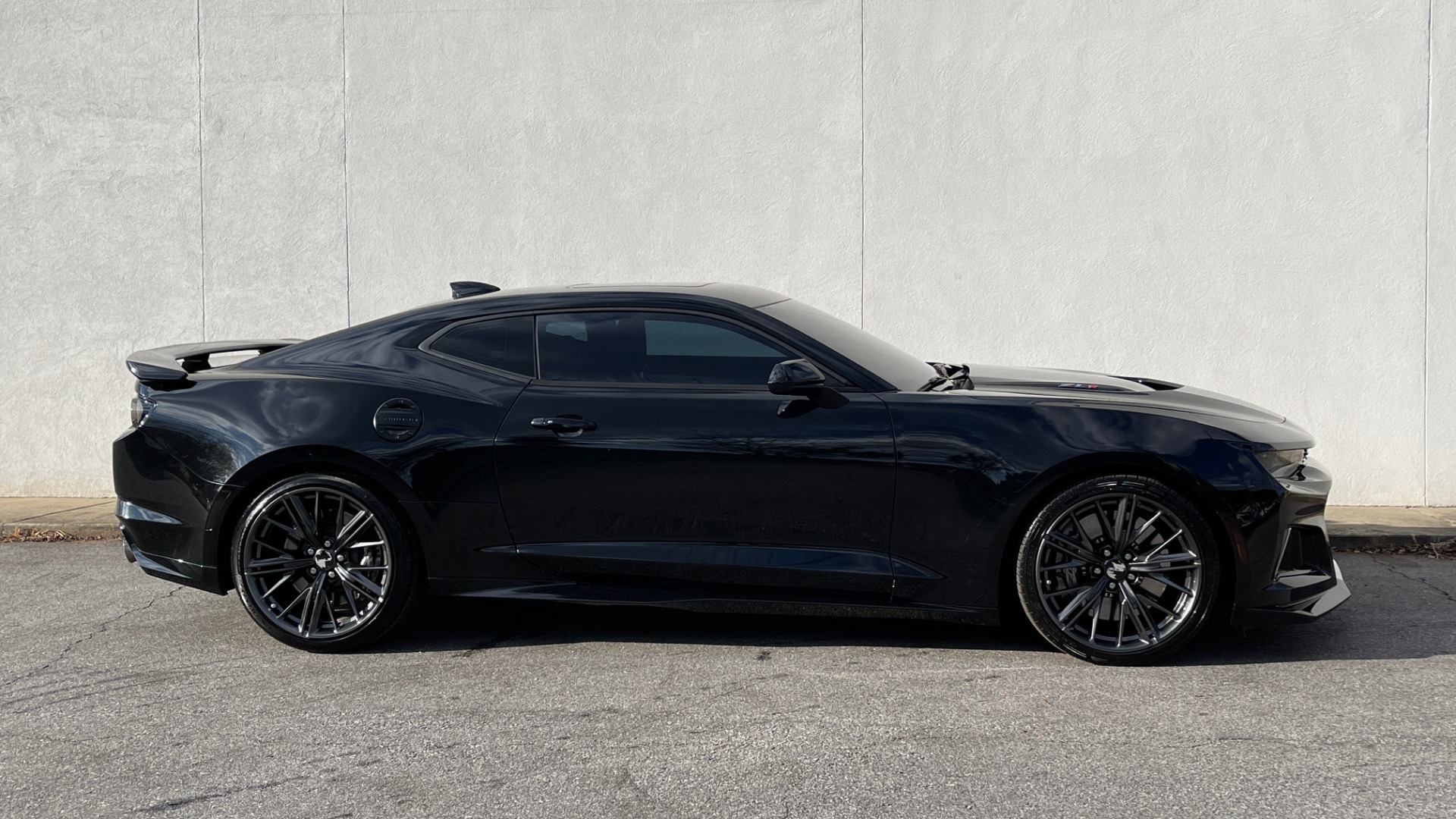 Used 2019 Chevrolet Camaro ZL1 650HP COUPE / 10-SPD AUTO / SUNROOF / BOSE / DATA RECORDER for sale Sold at Formula Imports in Charlotte NC 28227 8