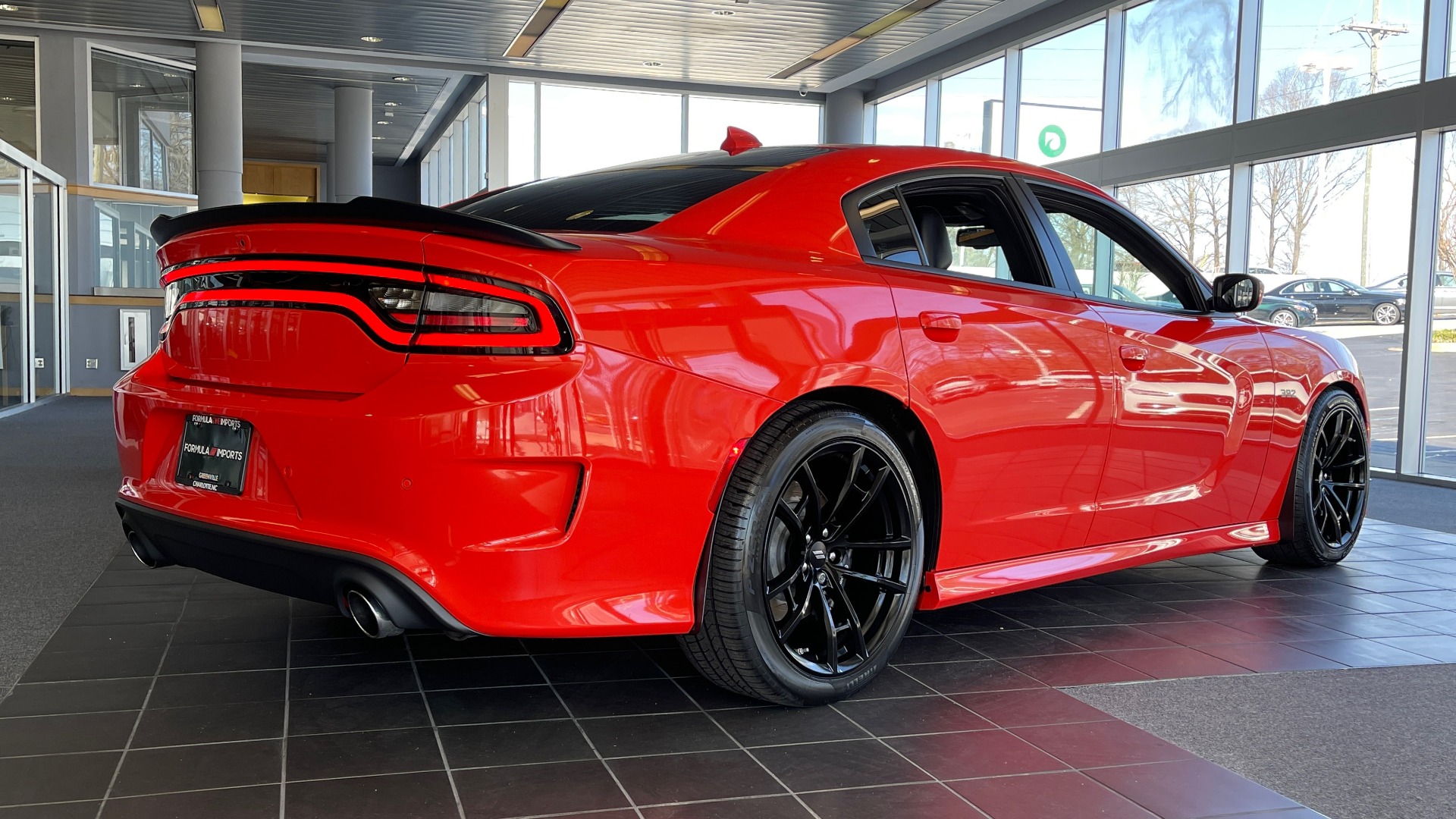 Used 2018 Dodge CHARGER DAYTONA 392 SEDAN / 6.4L HEMI / 8-SPD AUTO / TECH PKG / H/K SND / REARVIEW for sale Sold at Formula Imports in Charlotte NC 28227 2