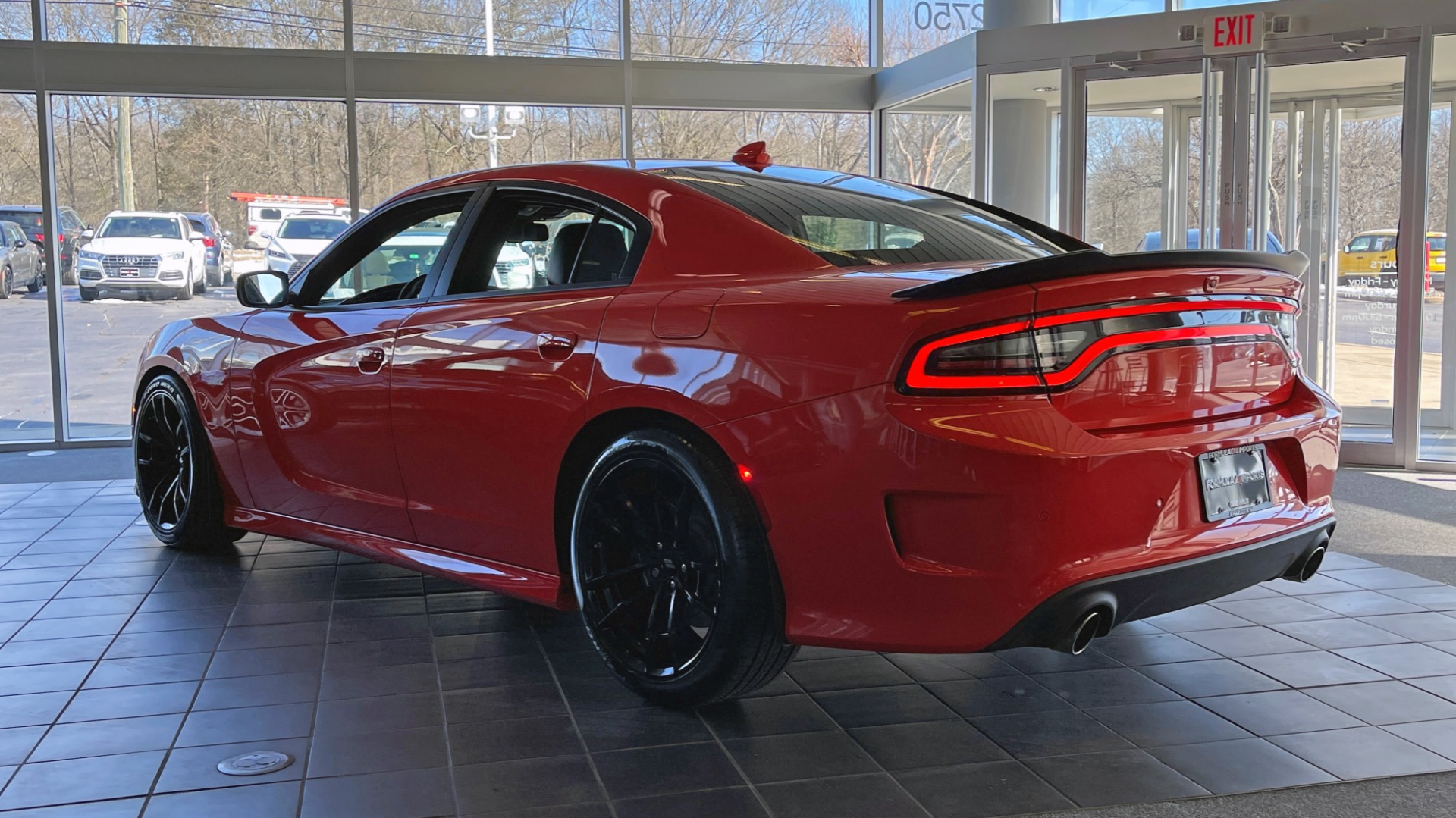 Used 2018 Dodge CHARGER DAYTONA 392 SEDAN / 6.4L HEMI / 8-SPD AUTO / TECH PKG / H/K SND / REARVIEW for sale Sold at Formula Imports in Charlotte NC 28227 5