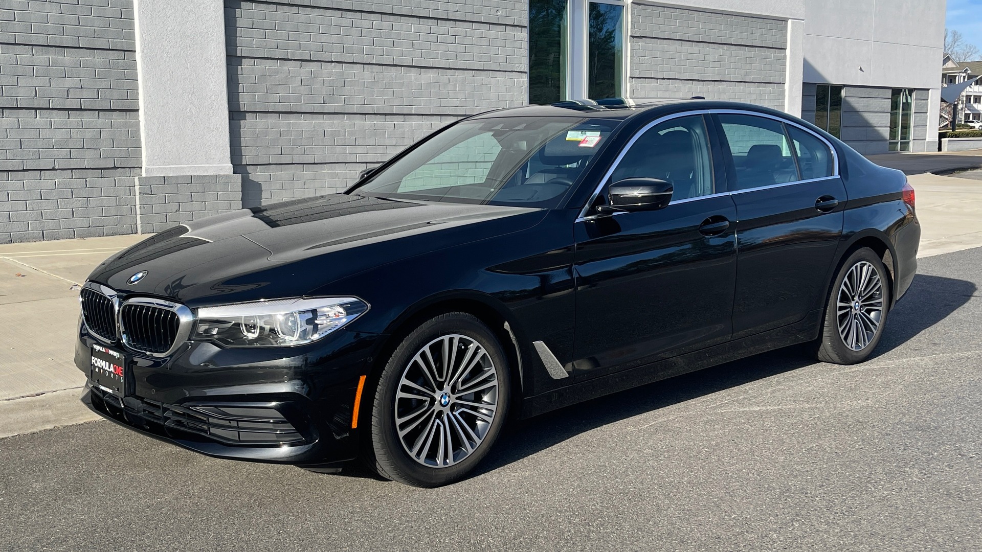 Used 2019 BMW 5 SERIES 540I XDRIVE PREMIUM / NAV / SUNROOF / DRVR ASST PLUS / CONV PKG / HUD for sale Sold at Formula Imports in Charlotte NC 28227 2