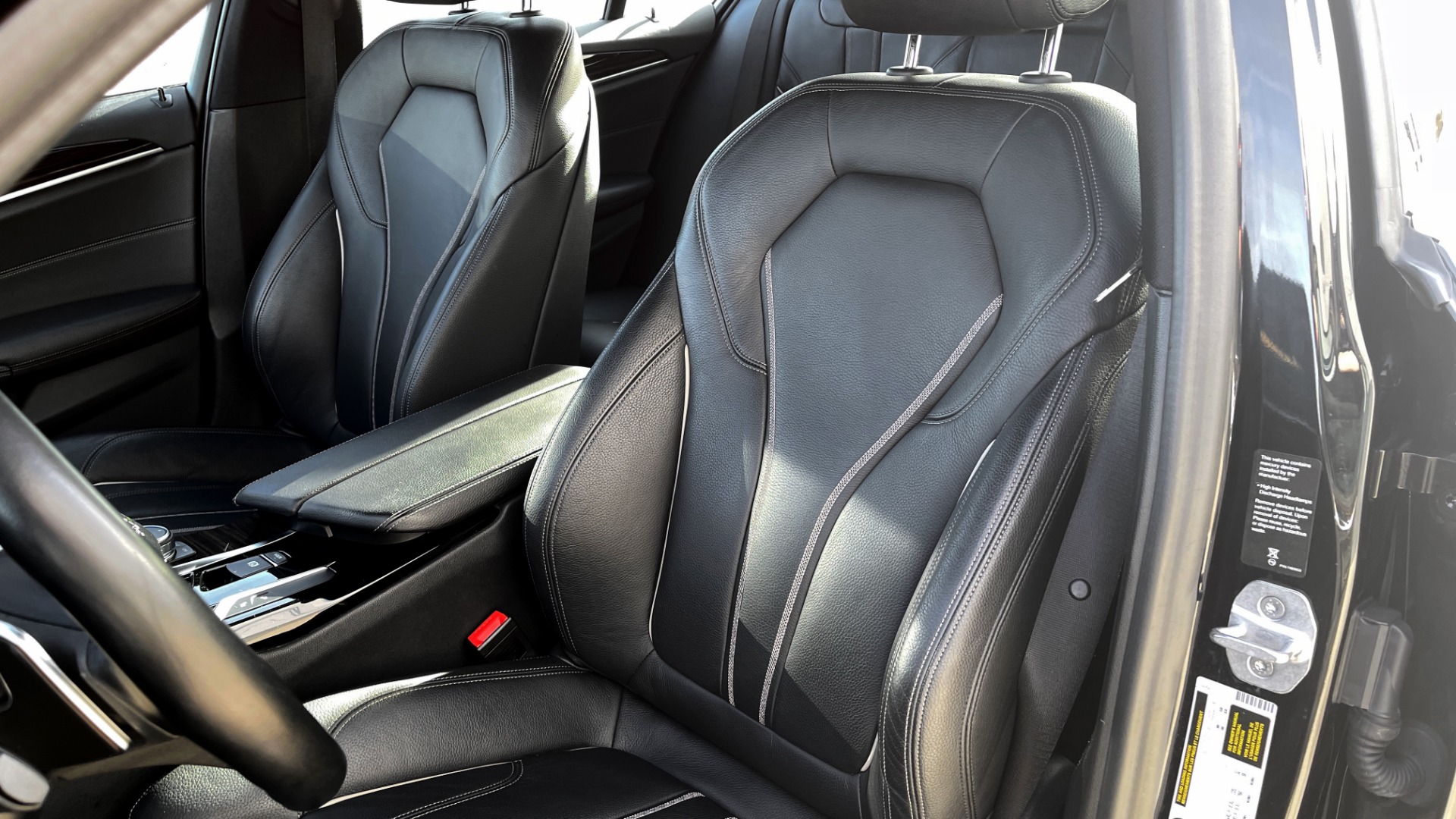 Used 2019 BMW 5 SERIES 540I XDRIVE PREMIUM / NAV / SUNROOF / DRVR ASST PLUS / CONV PKG / HUD for sale Sold at Formula Imports in Charlotte NC 28227 25