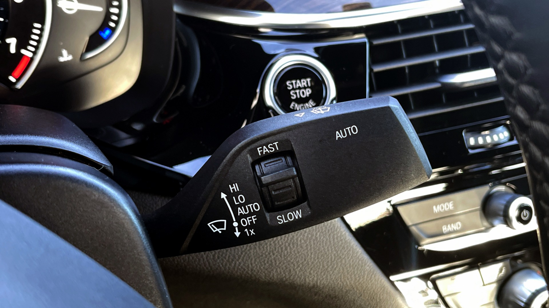 Used 2019 BMW 5 SERIES 540I XDRIVE PREMIUM / NAV / SUNROOF / DRVR ASST PLUS / CONV PKG / HUD for sale Sold at Formula Imports in Charlotte NC 28227 30
