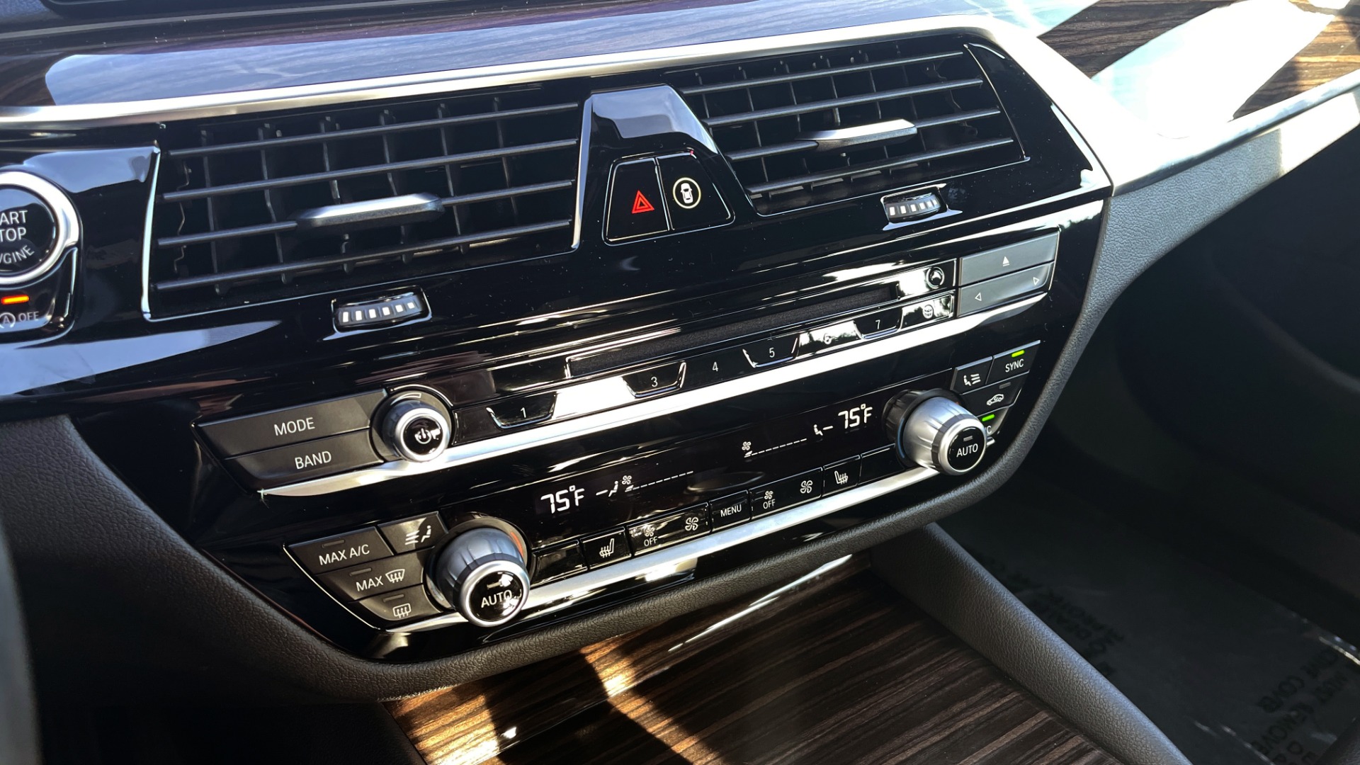 Used 2019 BMW 5 SERIES 540I XDRIVE PREMIUM / NAV / SUNROOF / DRVR ASST PLUS / CONV PKG / HUD for sale Sold at Formula Imports in Charlotte NC 28227 36