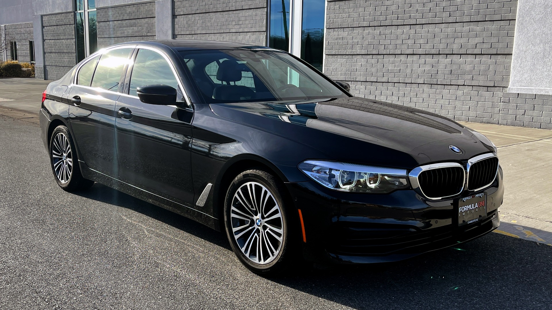 Used 2019 BMW 5 SERIES 540I XDRIVE PREMIUM / NAV / SUNROOF / DRVR ASST PLUS / CONV PKG / HUD for sale Sold at Formula Imports in Charlotte NC 28227 5