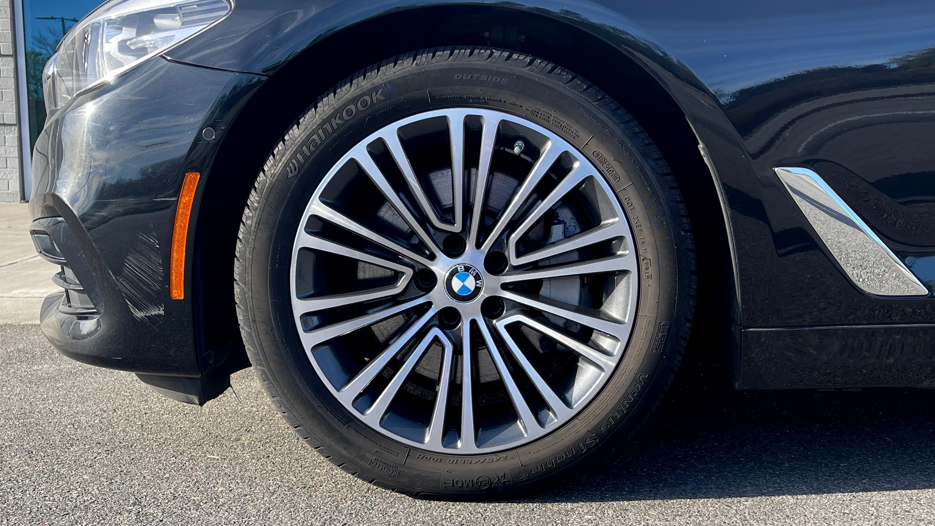 Used 2019 BMW 5 SERIES 540I XDRIVE PREMIUM / NAV / SUNROOF / DRVR ASST PLUS / CONV PKG / HUD for sale Sold at Formula Imports in Charlotte NC 28227 59