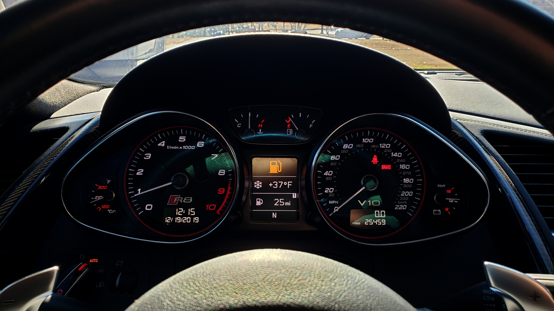 Used 2015 Audi R8 V10 PLUS / S-TRONIC / B&O SOUND / SPORT EXH / REARVIEW for sale Sold at Formula Imports in Charlotte NC 28227 30