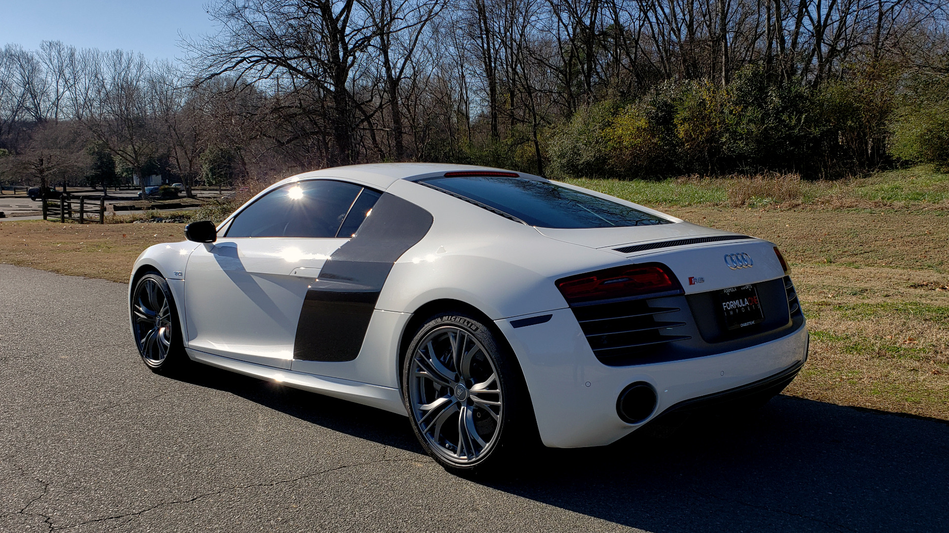 Used 2015 Audi R8 V10 PLUS / S-TRONIC / B&O SOUND / SPORT EXH / REARVIEW for sale Sold at Formula Imports in Charlotte NC 28227 4