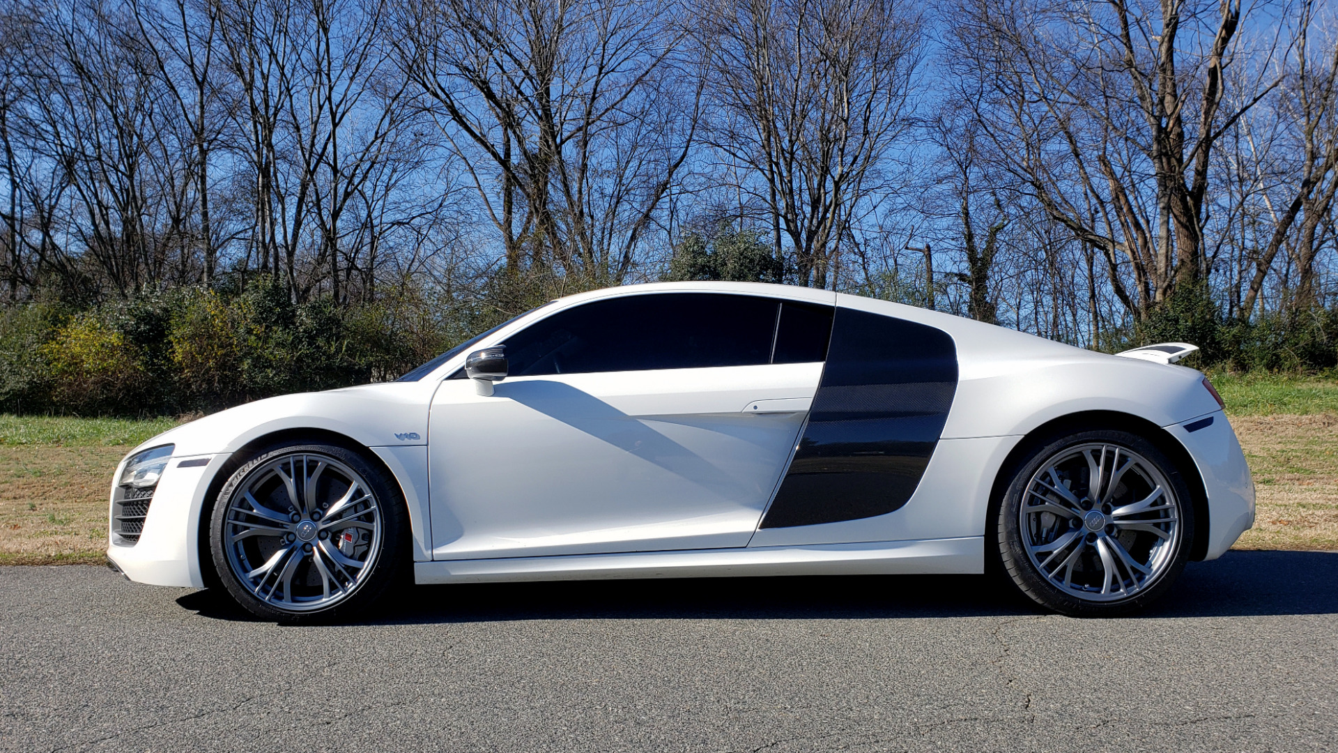 Used 2015 Audi R8 V10 PLUS / S-TRONIC / B&O SOUND / SPORT EXH / REARVIEW for sale Sold at Formula Imports in Charlotte NC 28227 9