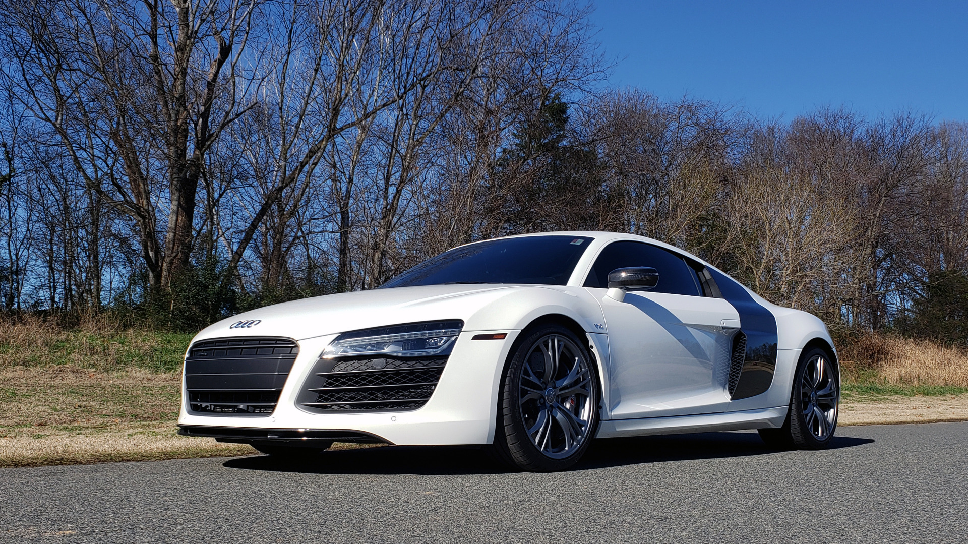 Used 2015 Audi R8 V10 PLUS / S-TRONIC / B&O SOUND / SPORT EXH / REARVIEW for sale Sold at Formula Imports in Charlotte NC 28227 1