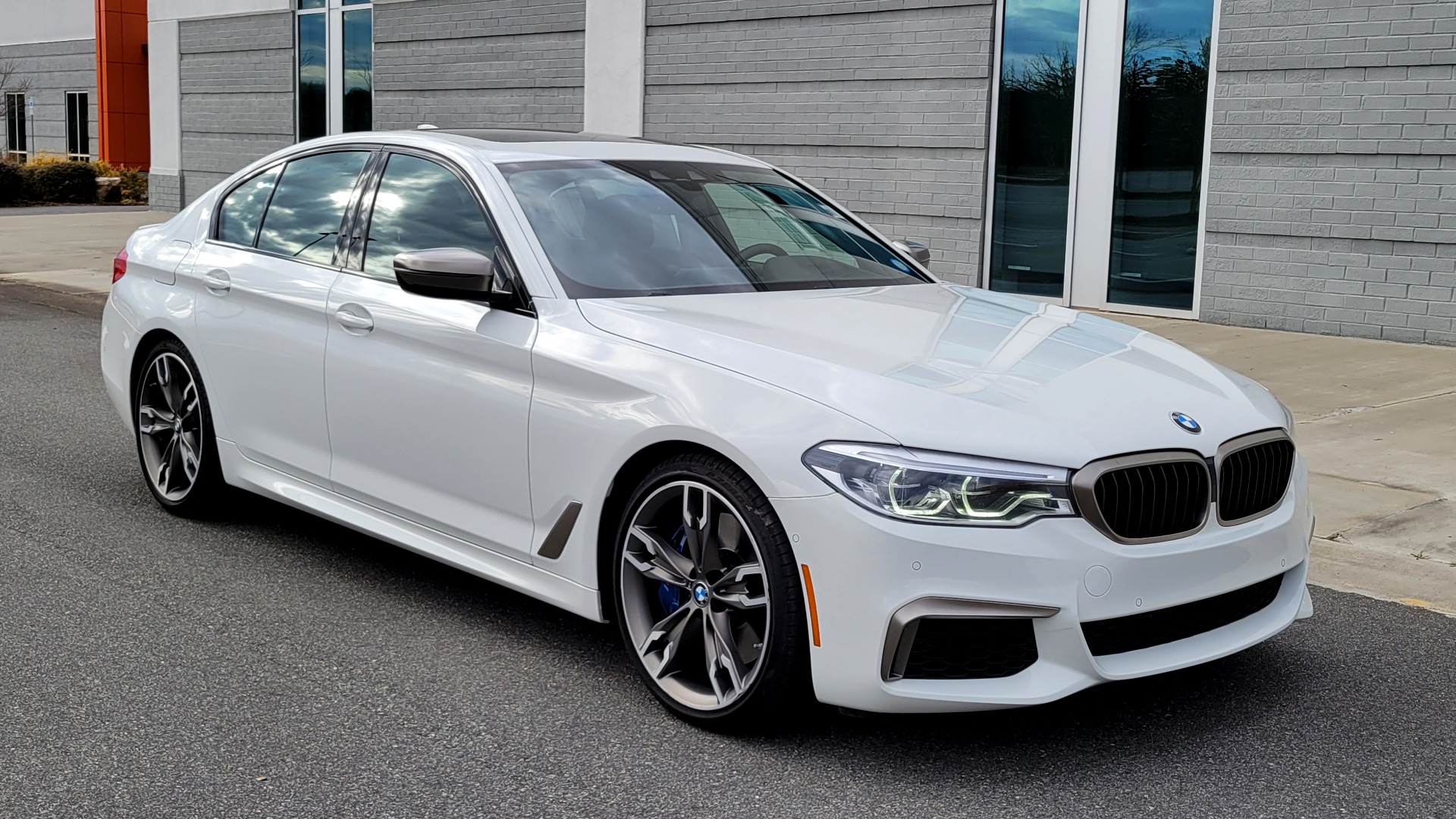 Used 2019 BMW 5 SERIES M550I XDRIVE PREMIUM / DYN HANDLING / EXECUTIVE / HUD / HTD STS / REARVIEW for sale Sold at Formula Imports in Charlotte NC 28227 10