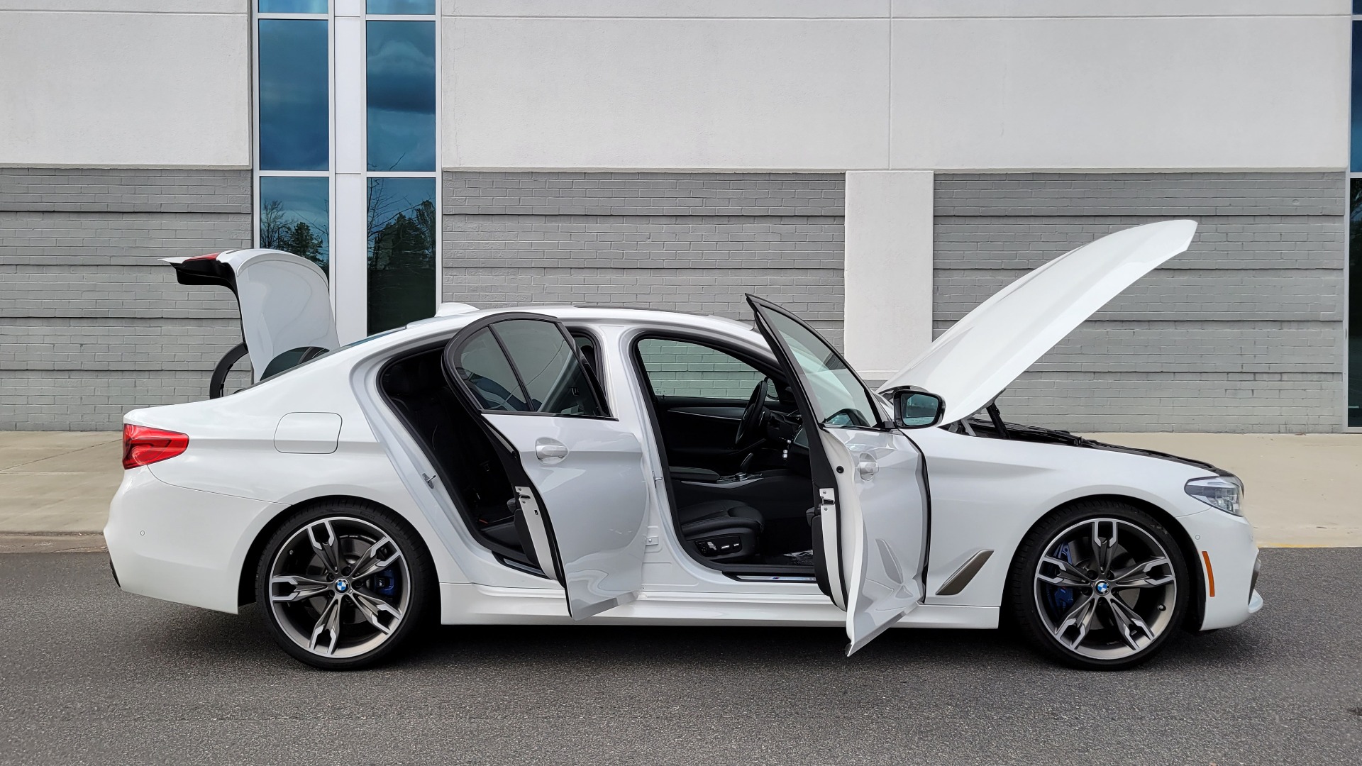Used 2019 BMW 5 SERIES M550I XDRIVE PREMIUM / DYN HANDLING / EXECUTIVE / HUD / HTD STS / REARVIEW for sale Sold at Formula Imports in Charlotte NC 28227 11