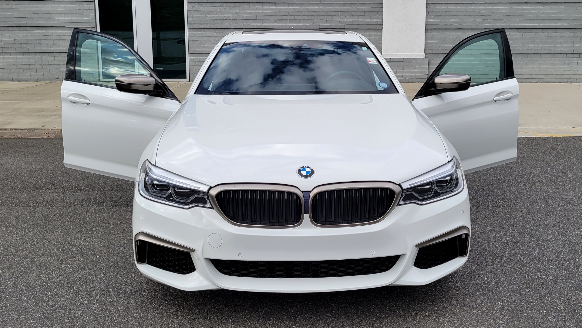 Used 2019 BMW 5 SERIES M550I XDRIVE PREMIUM / DYN HANDLING / EXECUTIVE / HUD / HTD STS / REARVIEW for sale Sold at Formula Imports in Charlotte NC 28227 19