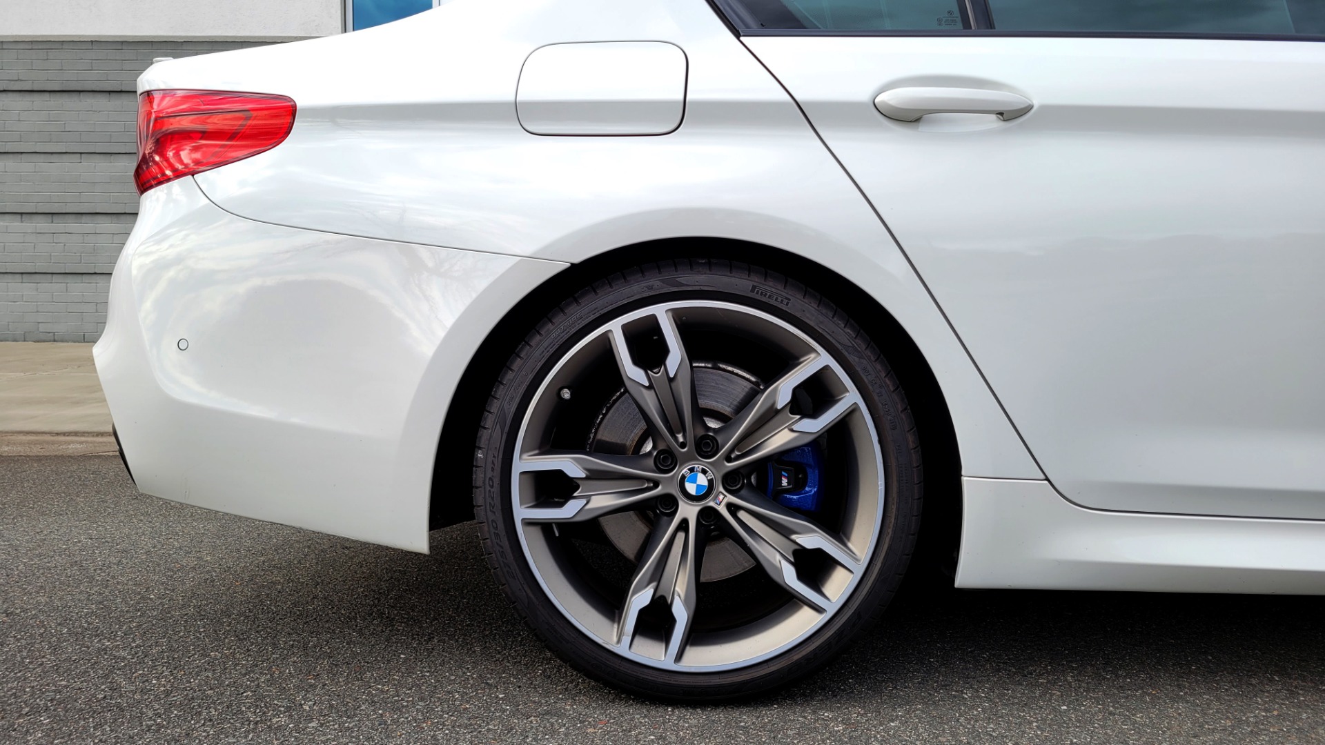 Used 2019 BMW 5 SERIES M550I XDRIVE PREMIUM / DYN HANDLING / EXECUTIVE / HUD / HTD STS / REARVIEW for sale Sold at Formula Imports in Charlotte NC 28227 86