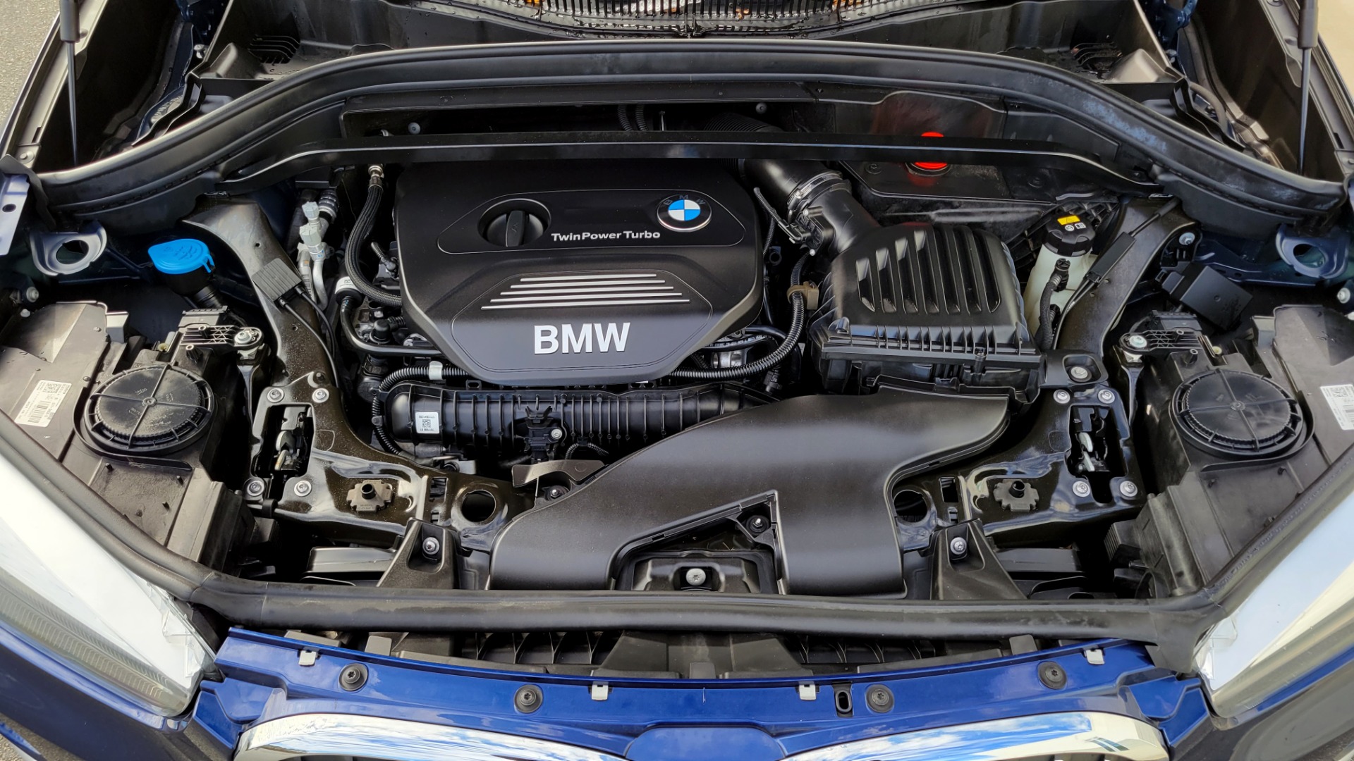 Used 2018 BMW X1 SDRIVE28I 2.0L / CONV PKG / NAV / HTD STS & STRNG WHL / PARK DIST CNTRL for sale Sold at Formula Imports in Charlotte NC 28227 11