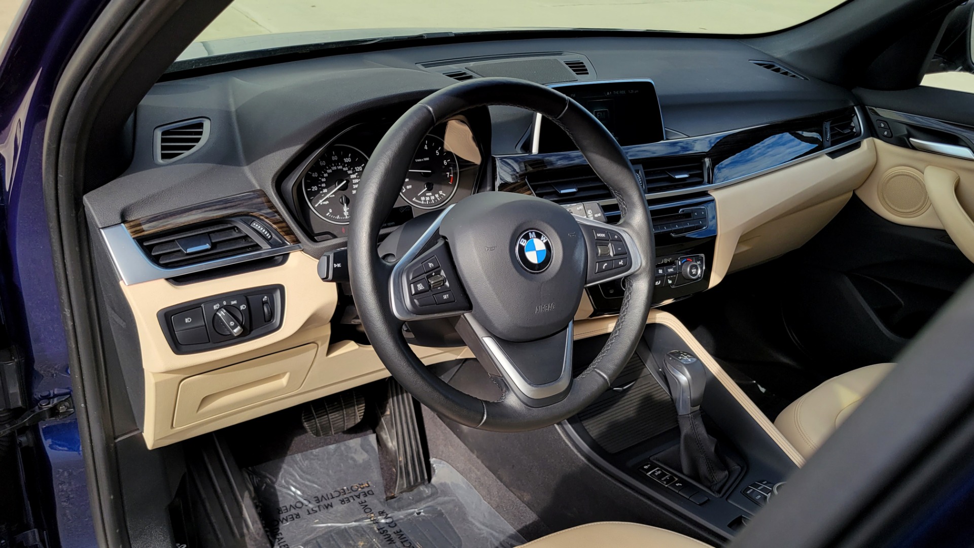 Used 2018 BMW X1 SDRIVE28I 2.0L / CONV PKG / NAV / HTD STS & STRNG WHL / PARK DIST CNTRL for sale Sold at Formula Imports in Charlotte NC 28227 37