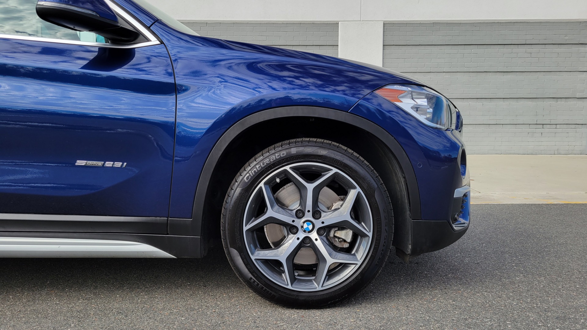 Used 2018 BMW X1 SDRIVE28I 2.0L / CONV PKG / NAV / HTD STS & STRNG WHL / PARK DIST CNTRL for sale Sold at Formula Imports in Charlotte NC 28227 77