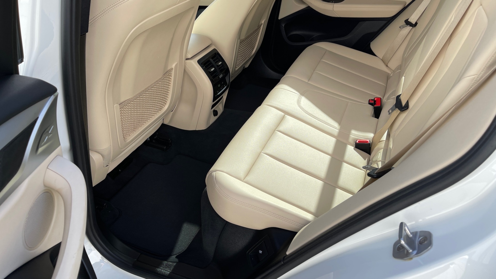 Used 2019 BMW X3 XDRIVE30I 2.0L / DRVR ASST PKG / HTD STS & STRNG WHL / REARVIEW for sale Sold at Formula Imports in Charlotte NC 28227 47