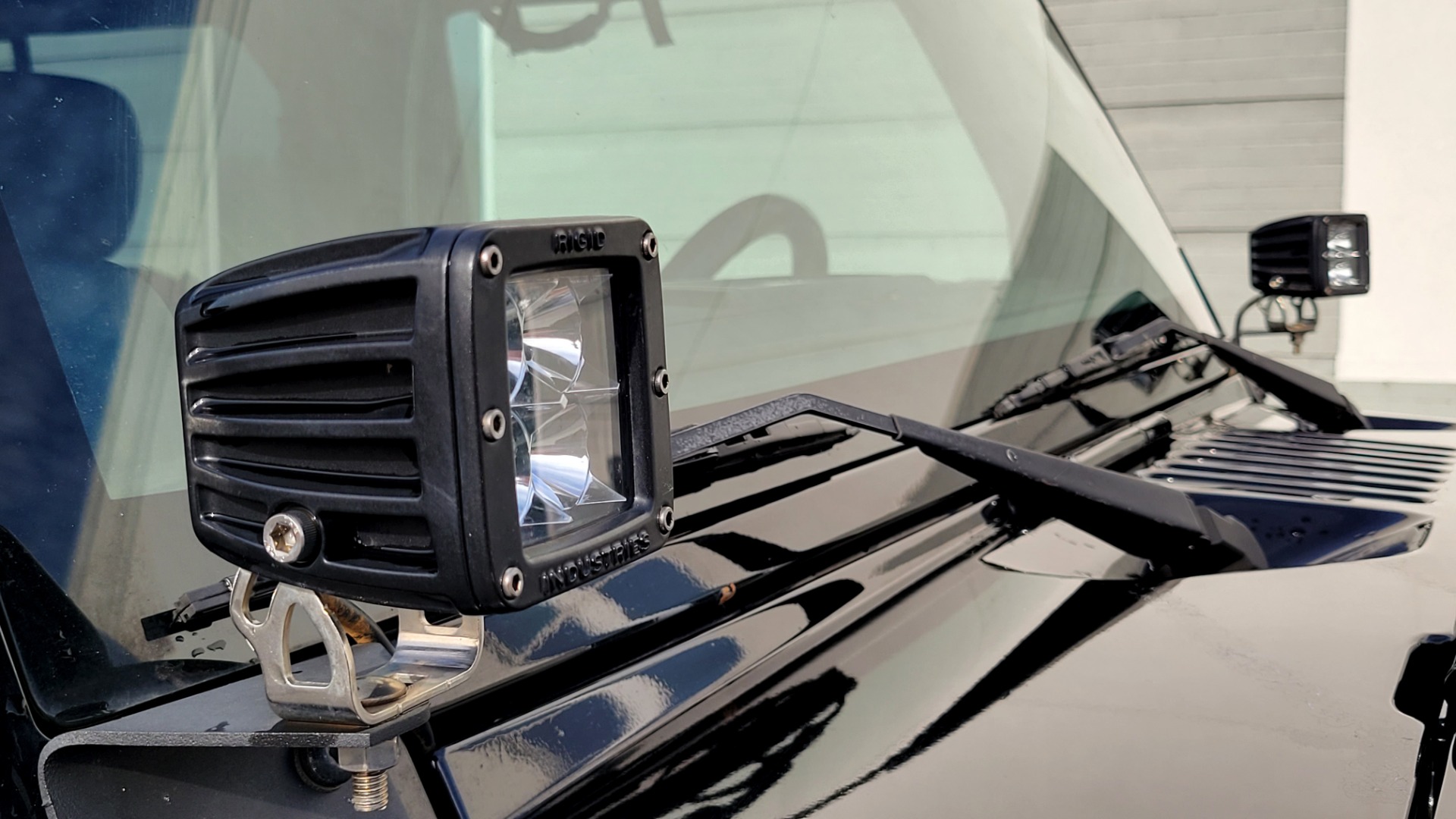 Used 2011 Jeep WRANGLER UNLIMITED SAHARA 4X4 / 3.8L V6 / 4-SPD AUTO / CUSTOM SOUND SYS for sale Sold at Formula Imports in Charlotte NC 28227 19