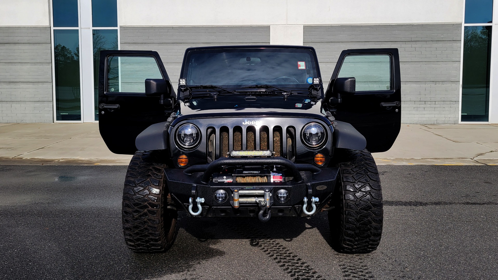 Used 2011 Jeep WRANGLER UNLIMITED SAHARA 4X4 / 3.8L V6 / 4-SPD AUTO / CUSTOM SOUND SYS for sale Sold at Formula Imports in Charlotte NC 28227 24
