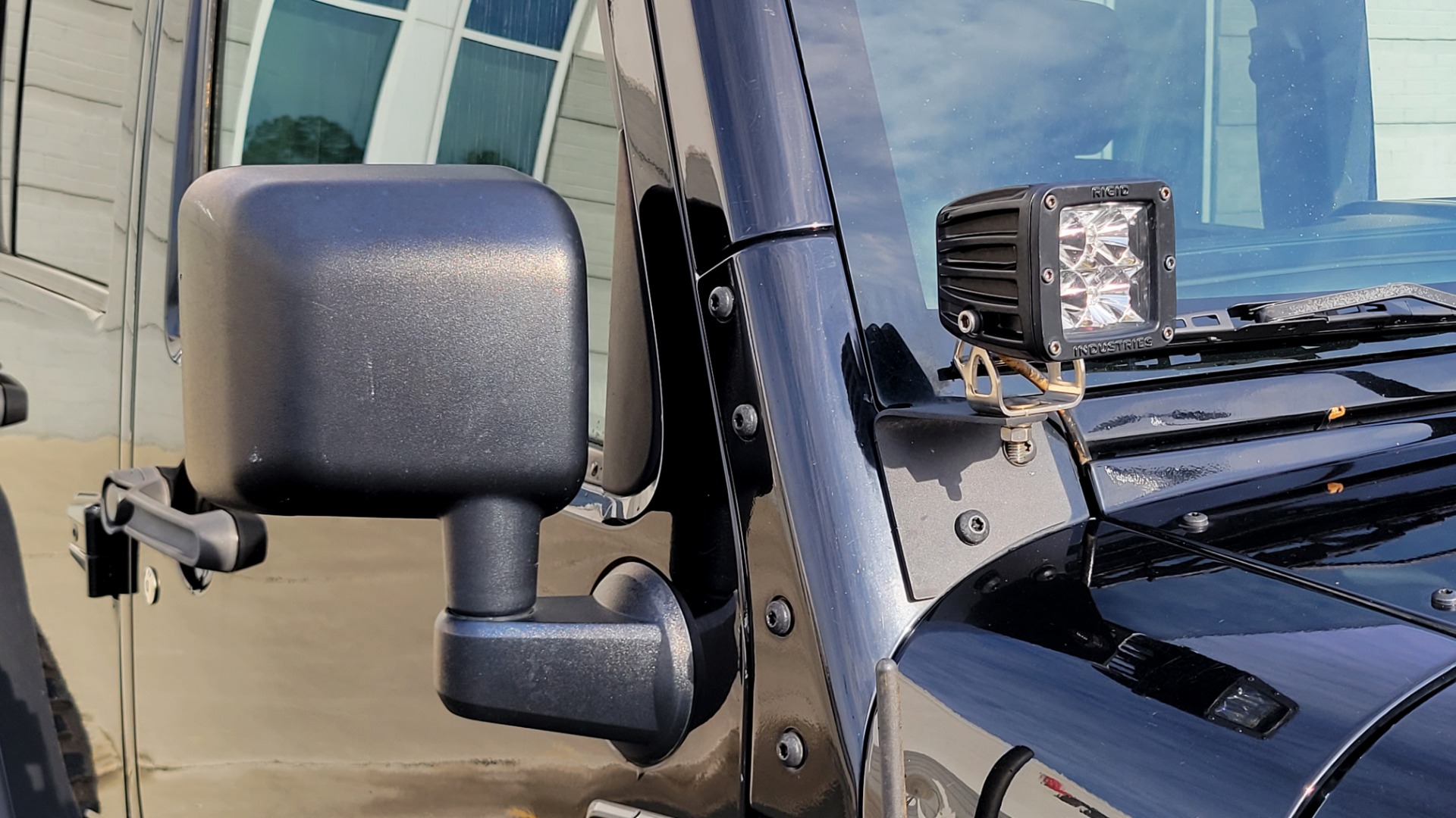 Used 2011 Jeep WRANGLER UNLIMITED SAHARA 4X4 / 3.8L V6 / 4-SPD AUTO / CUSTOM SOUND SYS for sale Sold at Formula Imports in Charlotte NC 28227 29